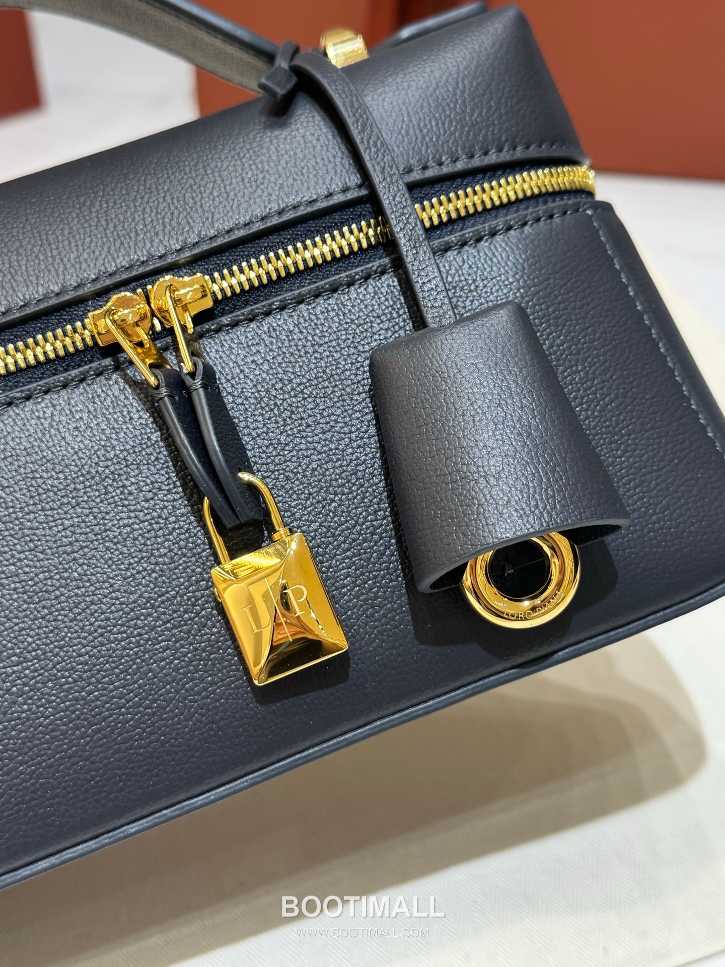 Loro Piana Extra Bag 23 Saddle Leather Bag 로로피아나 엑스트라 백 23 새들 레더 더블지퍼 숄더 크로스백 23cm 5