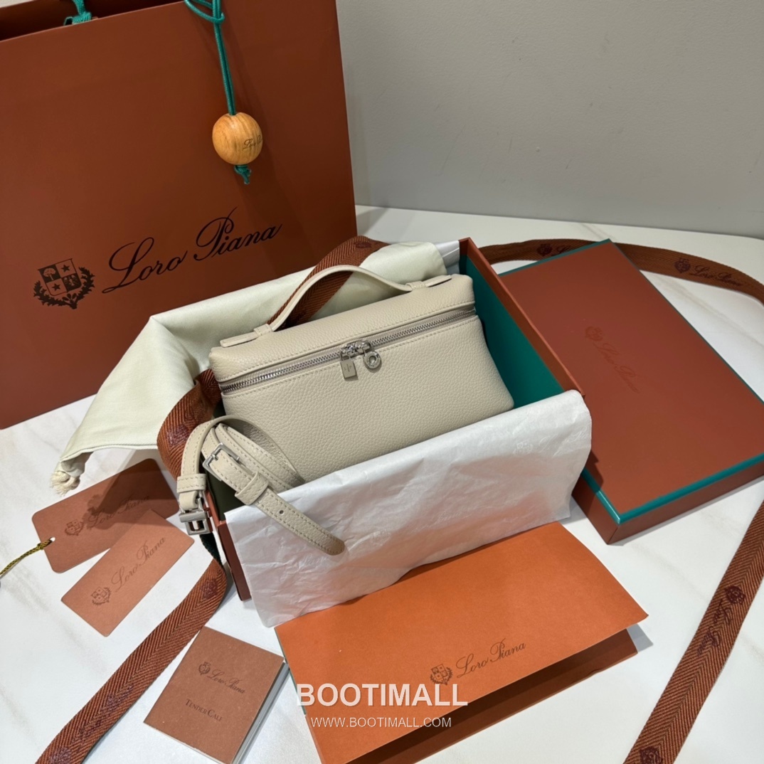 Loro Piana Extra Pocket L19 Woven Calfskin Bag 로로피아나 엑스트라 포켓 L19 위빙 카프스킨 탑핸들 크로스백 19cm 5
