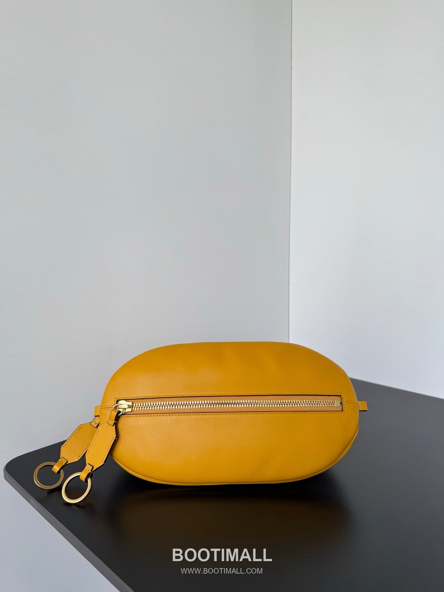 Balenciaga Bolero Leather Underarm Shoulder Bag 71245 발렌시아가 볼레로 레더 숄더백 30cm 3
