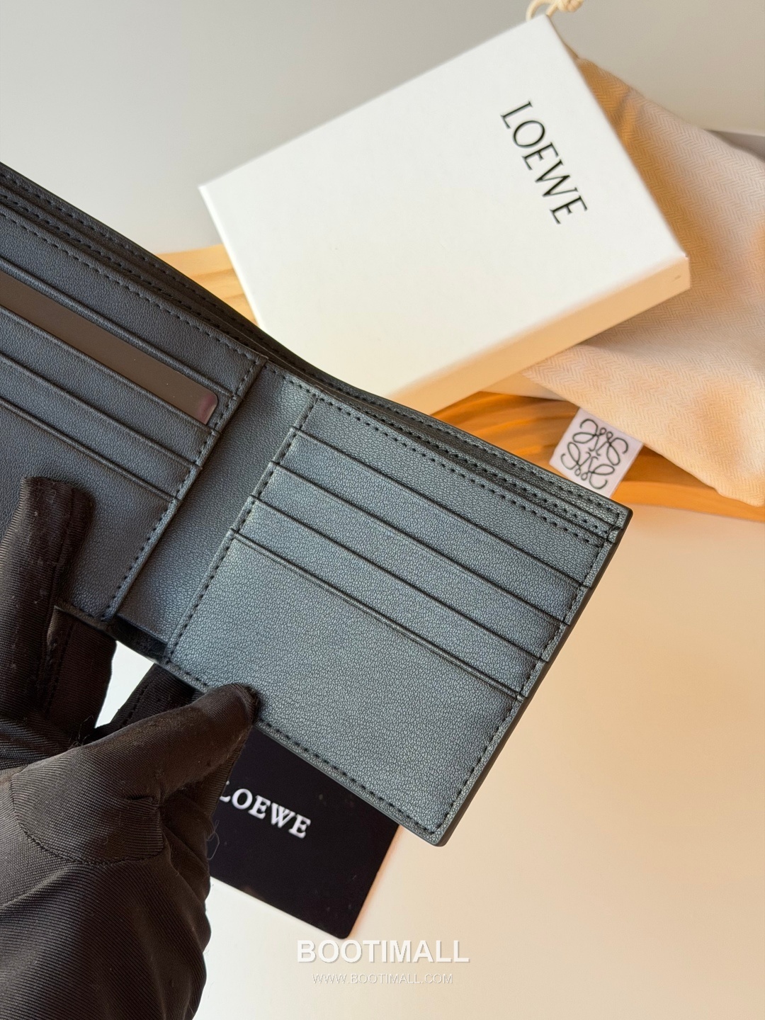 Loewe Puzzle Pebbled Calfskin Bi-Fold Wallet 로에베 퍼즐 페블드 카프스킨 반지갑 L1147 11cm 8