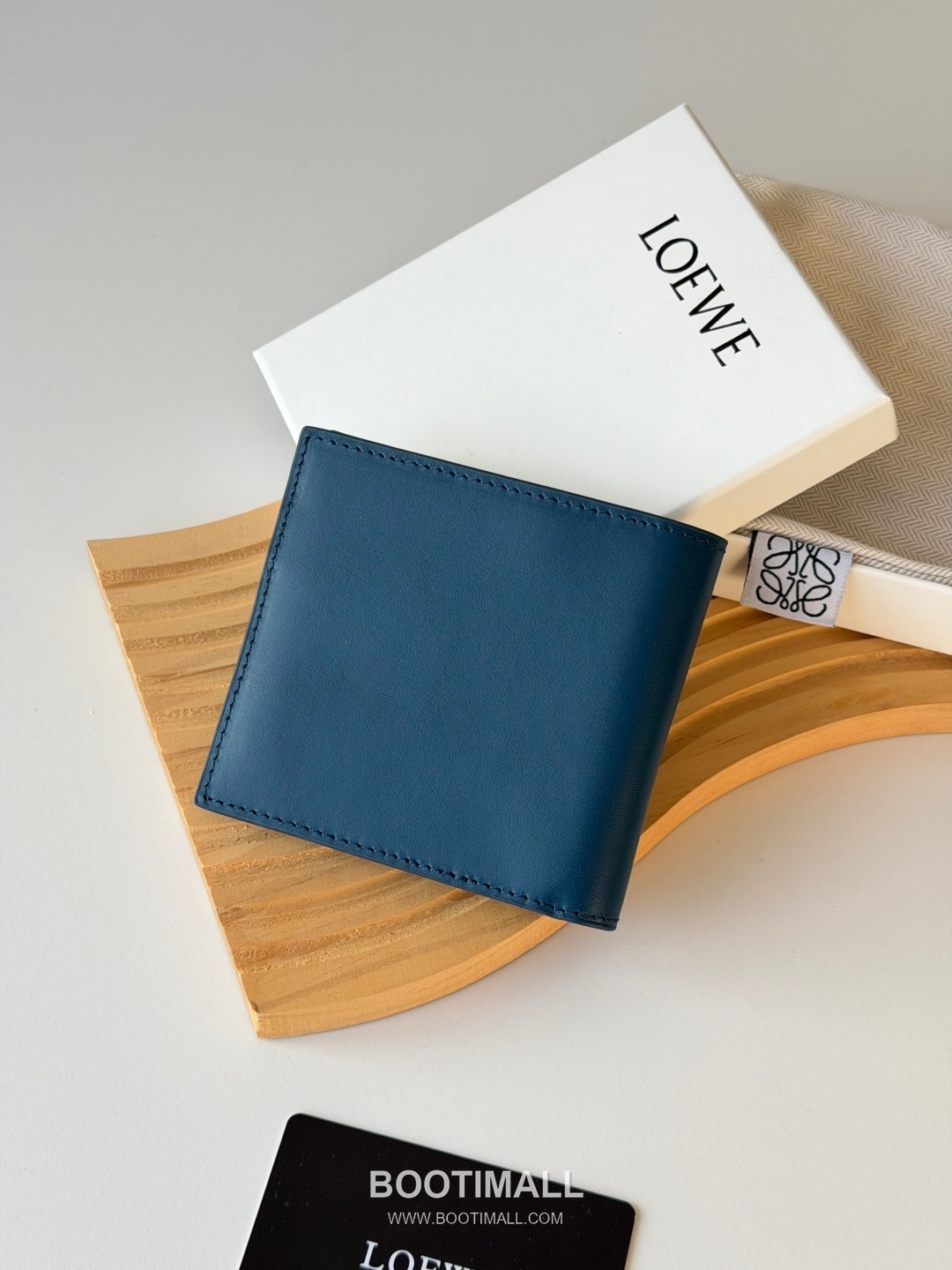 Loewe Puzzle Embossed Calfskin Bi-Fold Wallet 로에베 퍼즐 엠보싱 카프스킨 반지갑 L1140 11cm 3