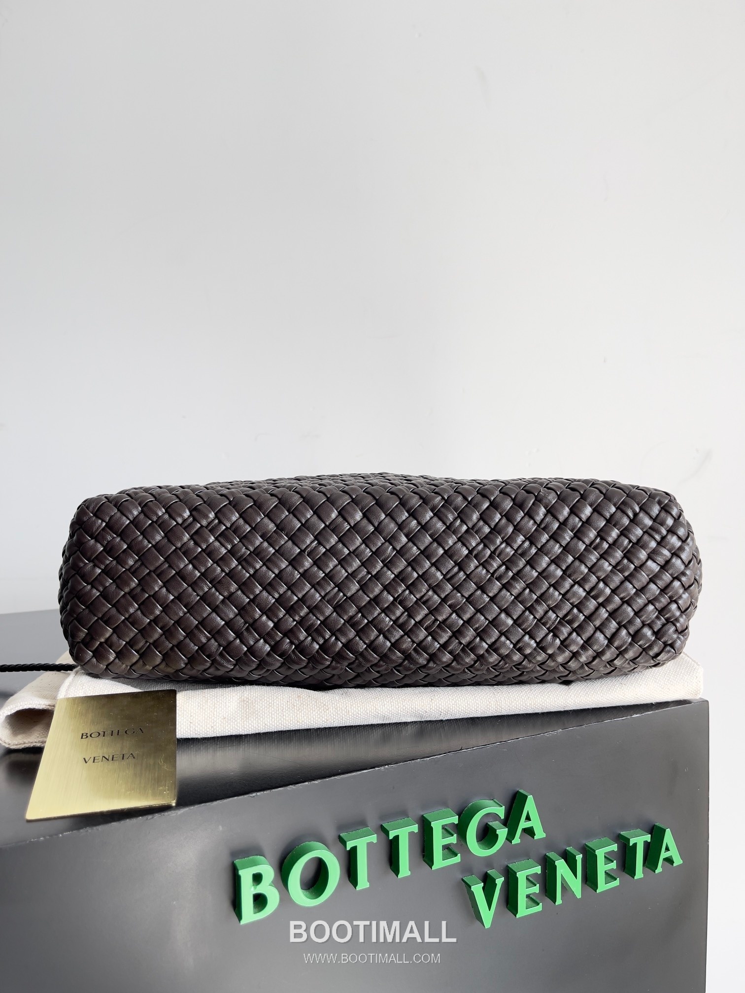 Bottega Veneta Tosca Intrecciato Nappa Leather Shoulder Bag 보테가베네타 토스카 인트레치아토 나파 숄더백 27cm 4