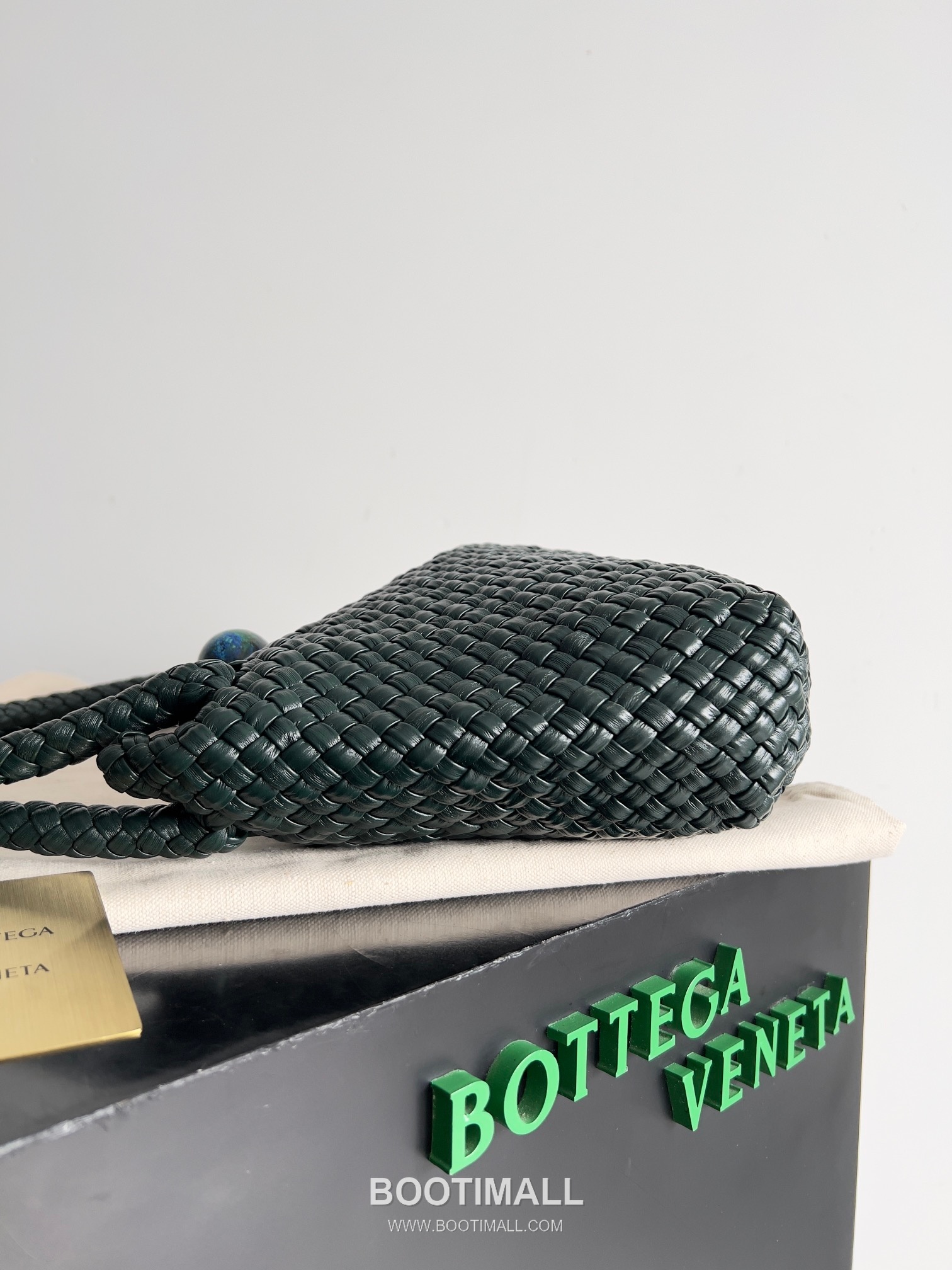 Bottega Veneta Tosca Intrecciato Nappa Leather Shoulder Bag 보테가베네타 토스카 인트레치아토 나파 숄더백 27cm 4