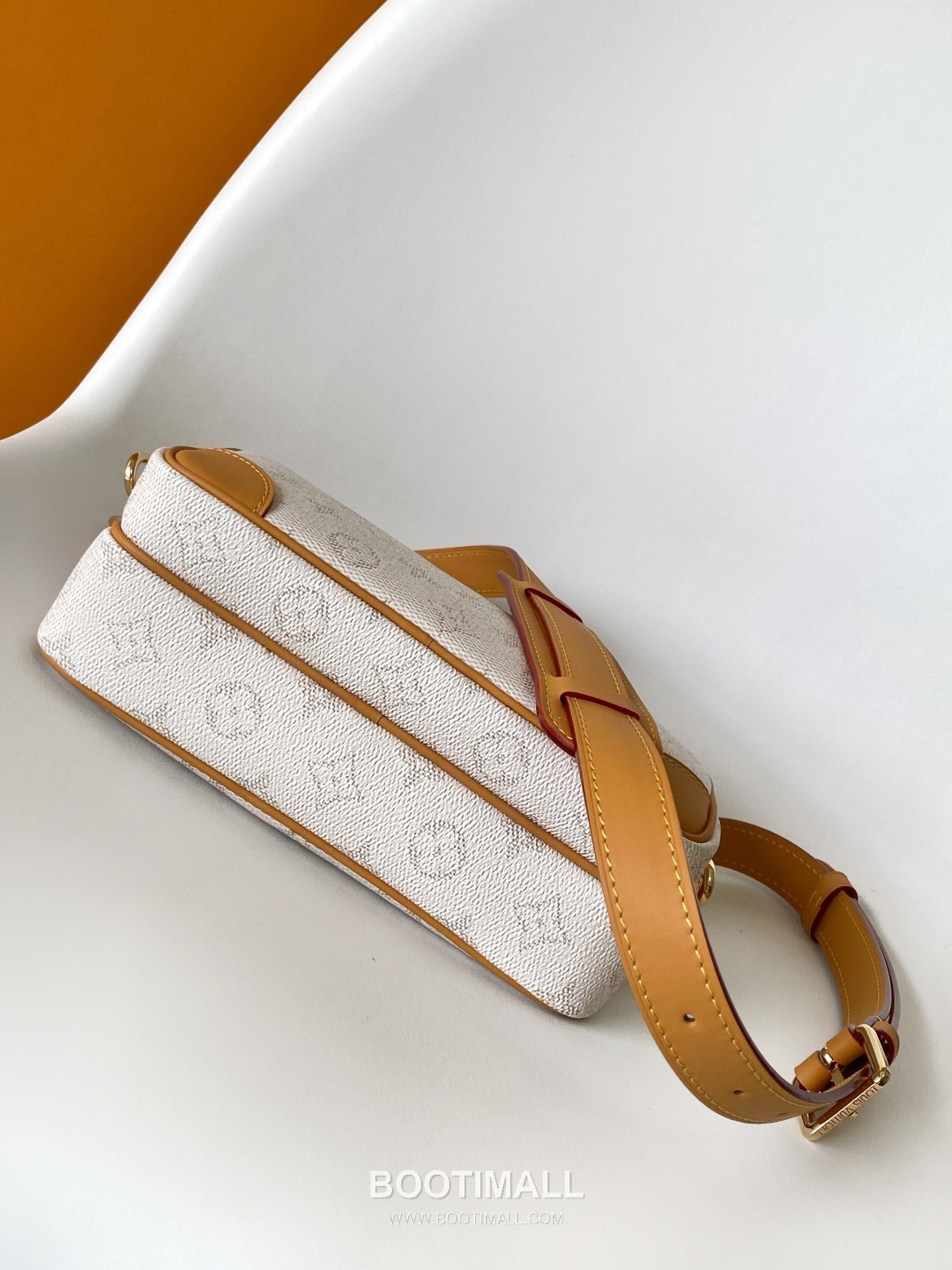 Louis Vuitton Nil Monogram Heritage Coated Canvas Bag 루이비통 닐 모노그램 M14682 헤리티지 코팅 캔버스 숄더백 25cm 5