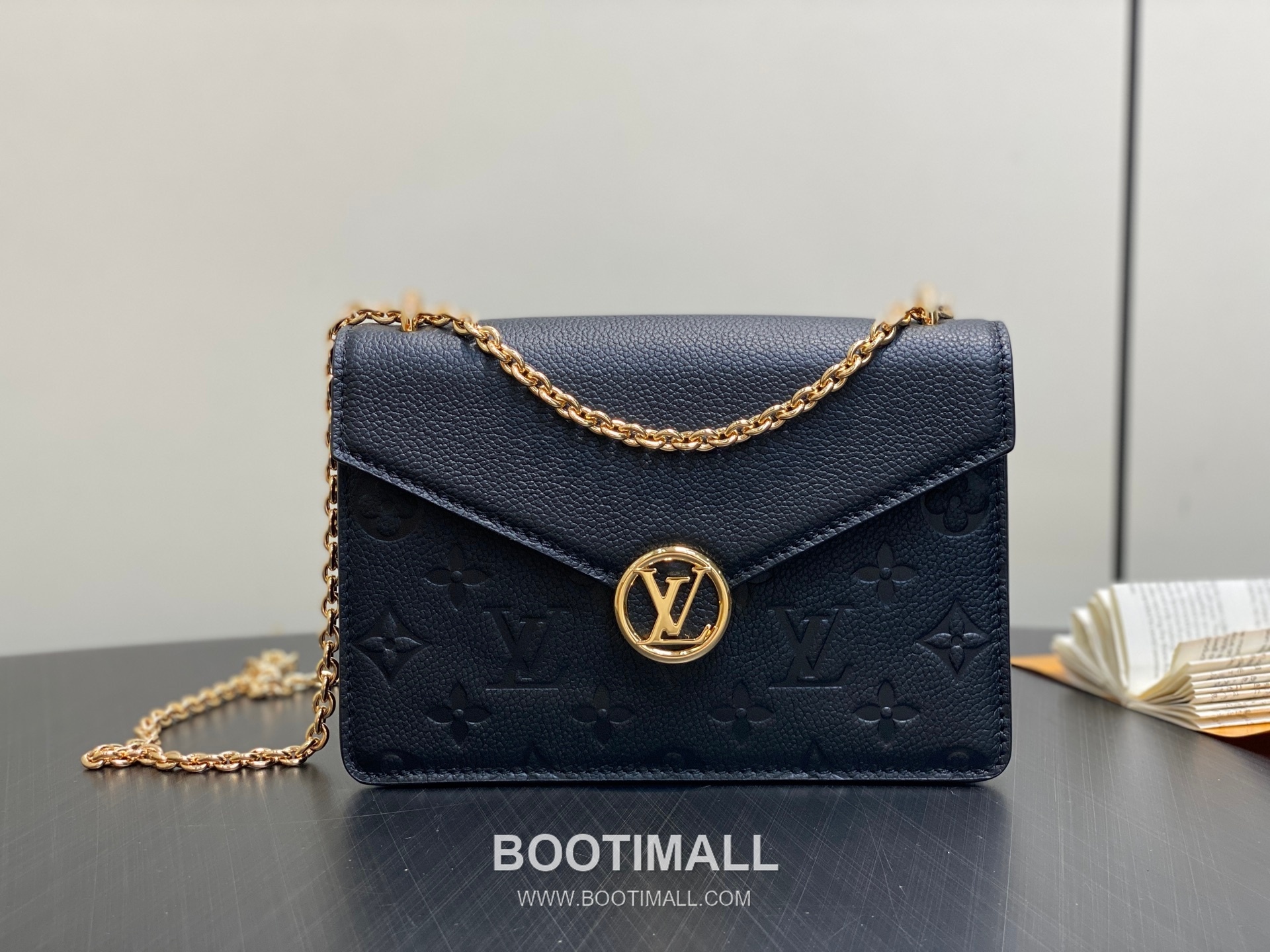 Louis Vuitton Portefeuille Chaîne Rosy Monogram Empreinte Leather Bag 루이비통 포르트푀유 M13569 체인 로지 모노그램 앙프렝뜨 체인백 19.5cm 5