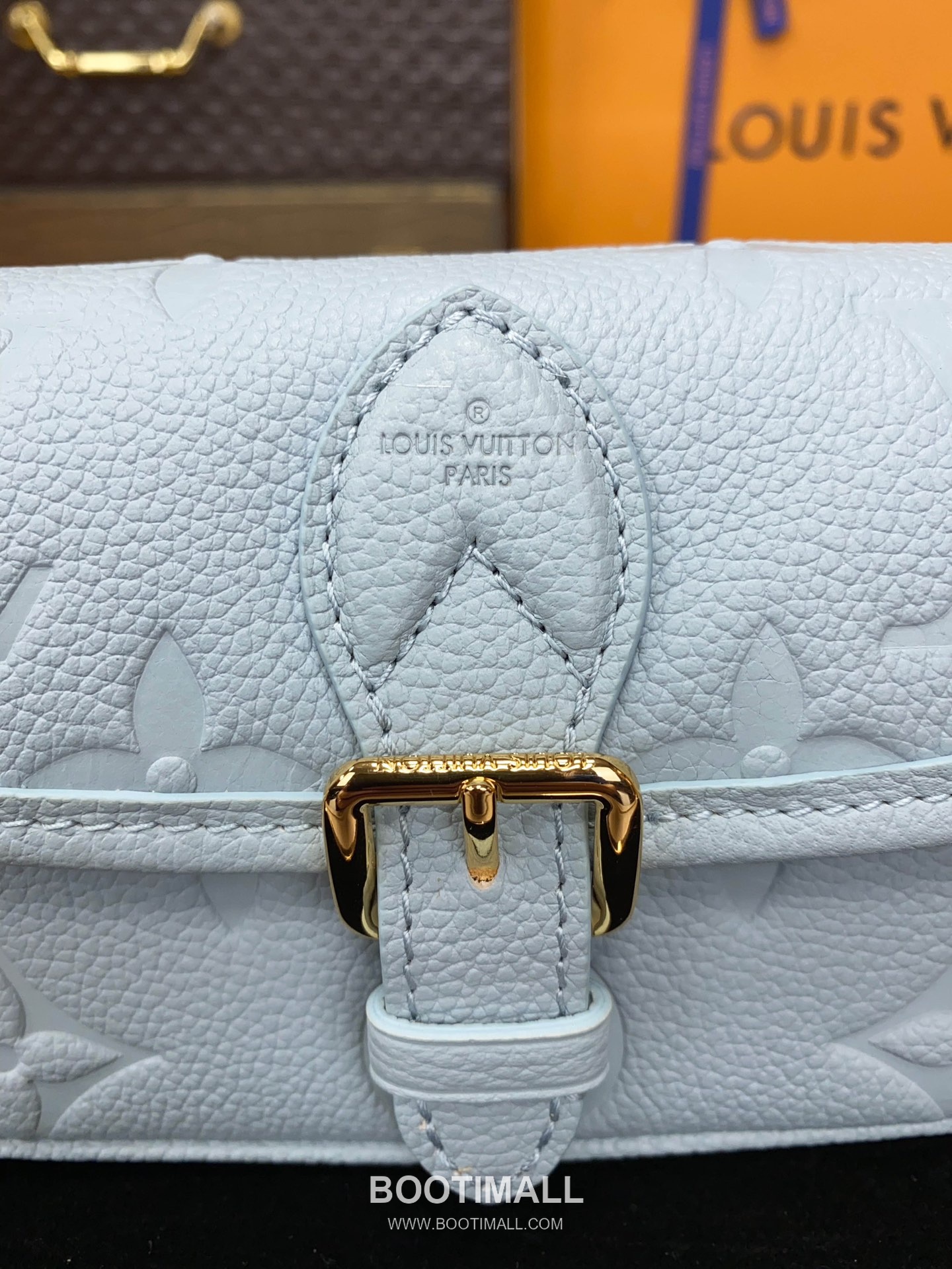 Louis Vuitton Nano Diane Monogram Empreinte Leather Shoulder Bag 루이비통 나노 다이앤 모노그램 앙프렝뜨 숄더백 19cm 12