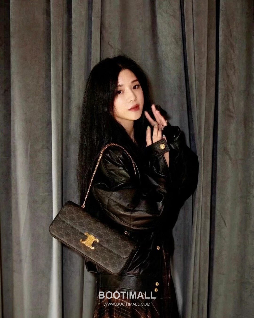 CELINE Triomphe Monogram Canvas Chain Shoulder Bag 197412 셀린느 트리옹프 모노그램 체인 숄더백 33cm 3