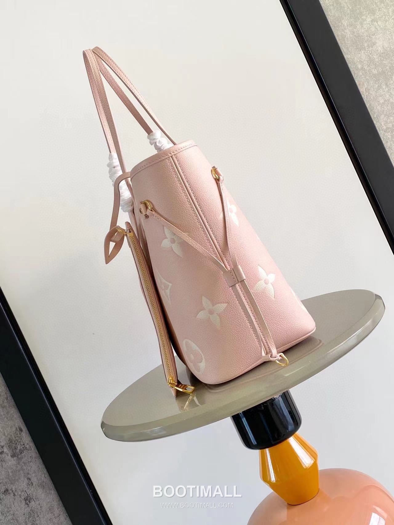 Louis Vuitton Neverfull MM M45686 Embossed Leather Tote Bag 루이비통 네버풀 MM 엠보스드 가죽 토트백 32cm

--- 2