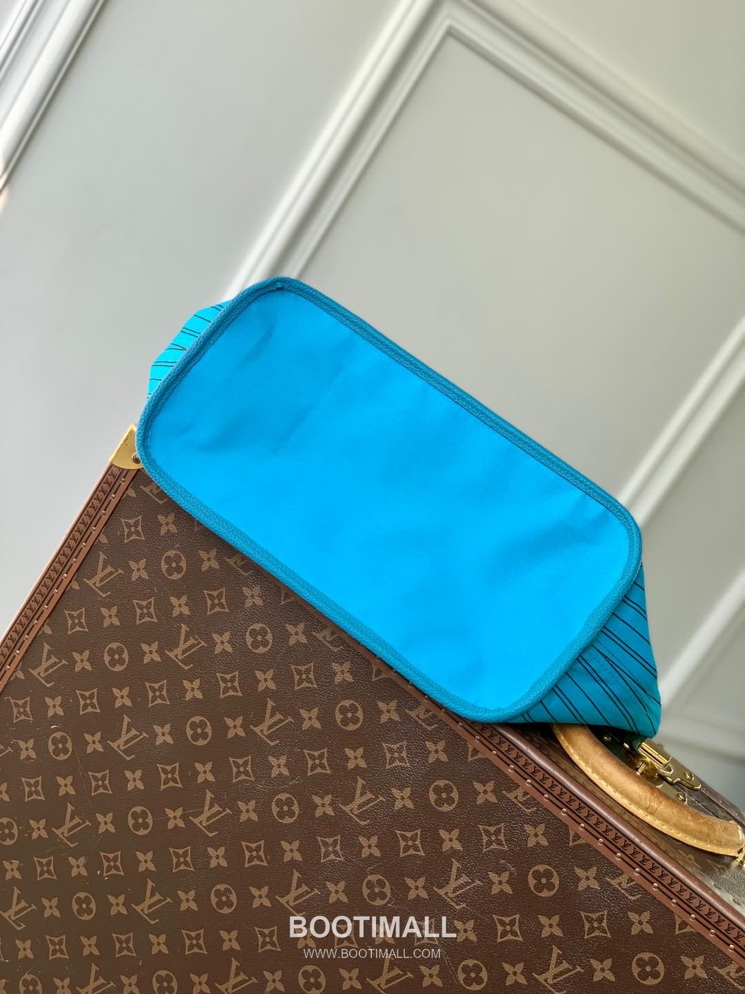 Louis Vuitton Neverfull Bandoulière Inside Out M13753 Monogram Canvas Shoulder Bag 루이비통 네버풀 반둘리에 인사이드 아웃 모노그램 캔버스 숄더백 31cm 13