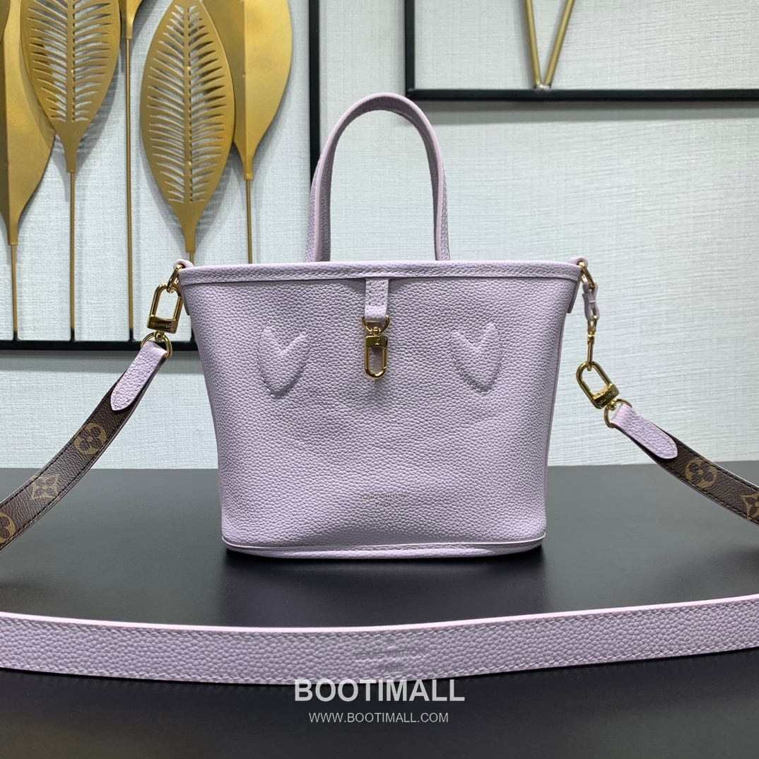 Louis Vuitton Neverfull Bandoulière Inside Out BB M25656 Monogram Canvas Grained Leather Shoulder Bag 루이비통 네버풀 반둘리에 인사이드 아웃 BB 모노그램 캔버스 그레인 레더 숄더백 26.5cm 3