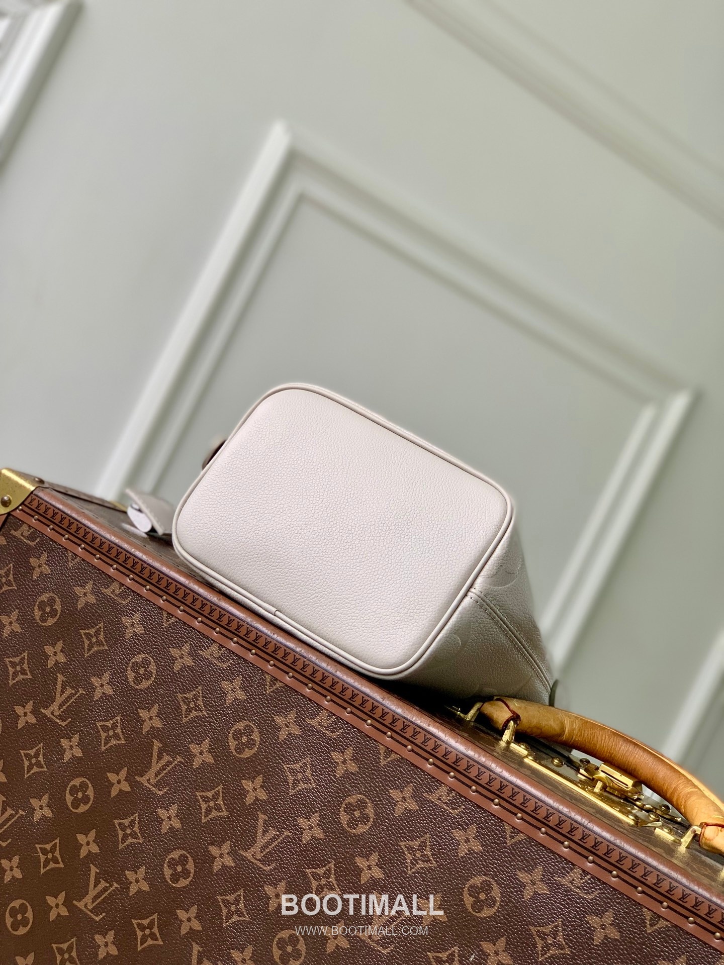 Louis Vuitton All In BB M28342 Monogram Empreinte Leather Shoulder Bag 루이비통 올 인 BB 모노그램 앙프렝뜨 레더 숄더백 16cm 5