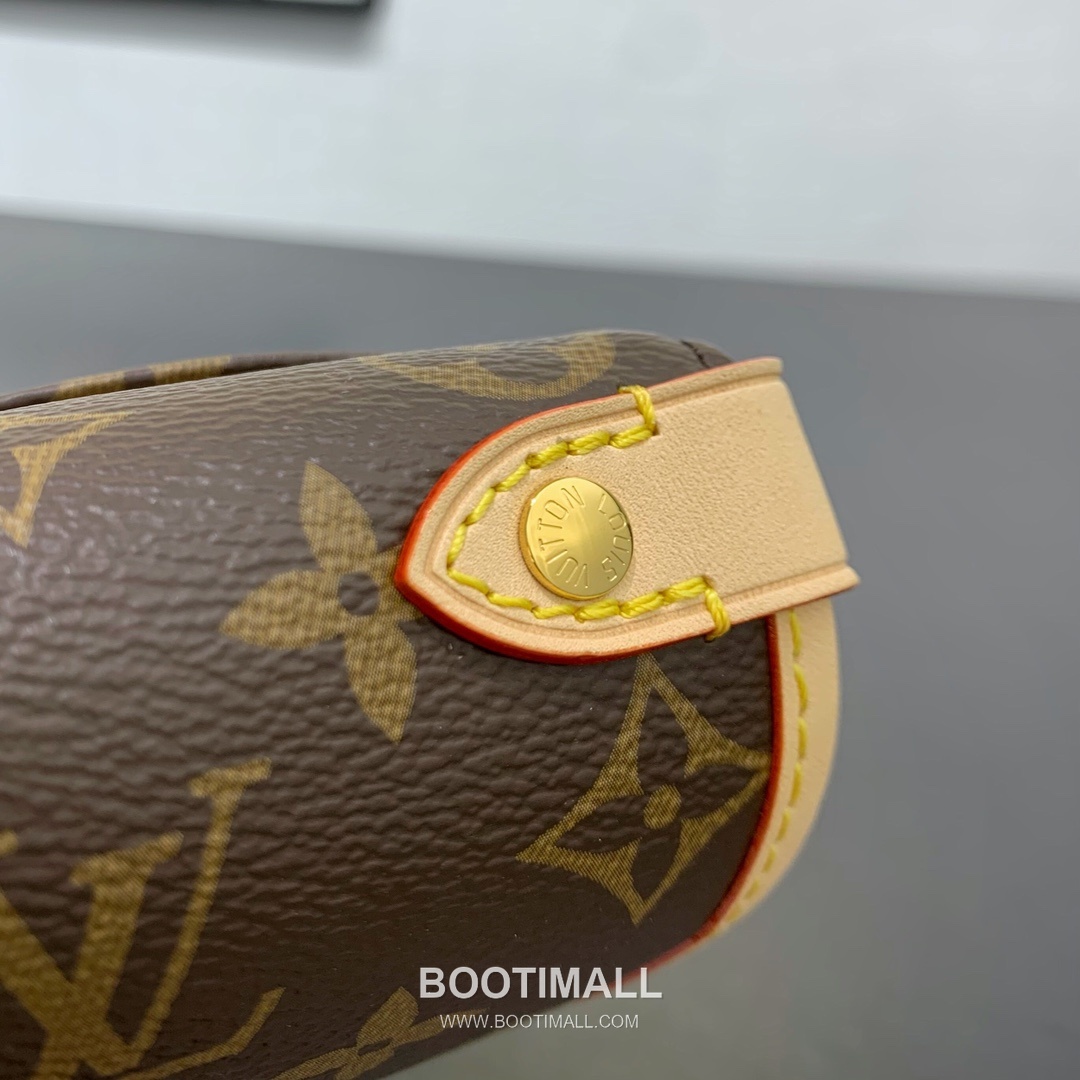 Louis Vuitton Saumur BB M46740 Monogram Canvas Shoulder Bag 루이비통 소뮈르 BB 모노그램 캔버스 숄더백 21.5cm 10