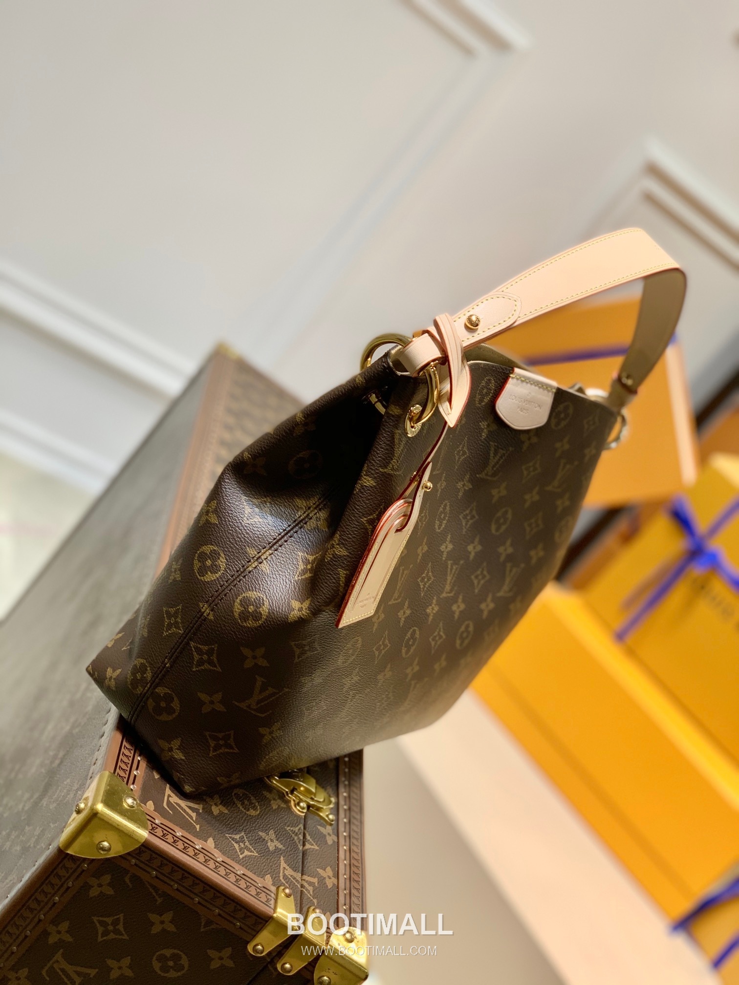 Louis Vuitton Graceful PM M43701 Monogram Canvas Shoulder Bag 루이비통 그레이스풀 PM 모노그램 캔버스 숄더백 35cm 3