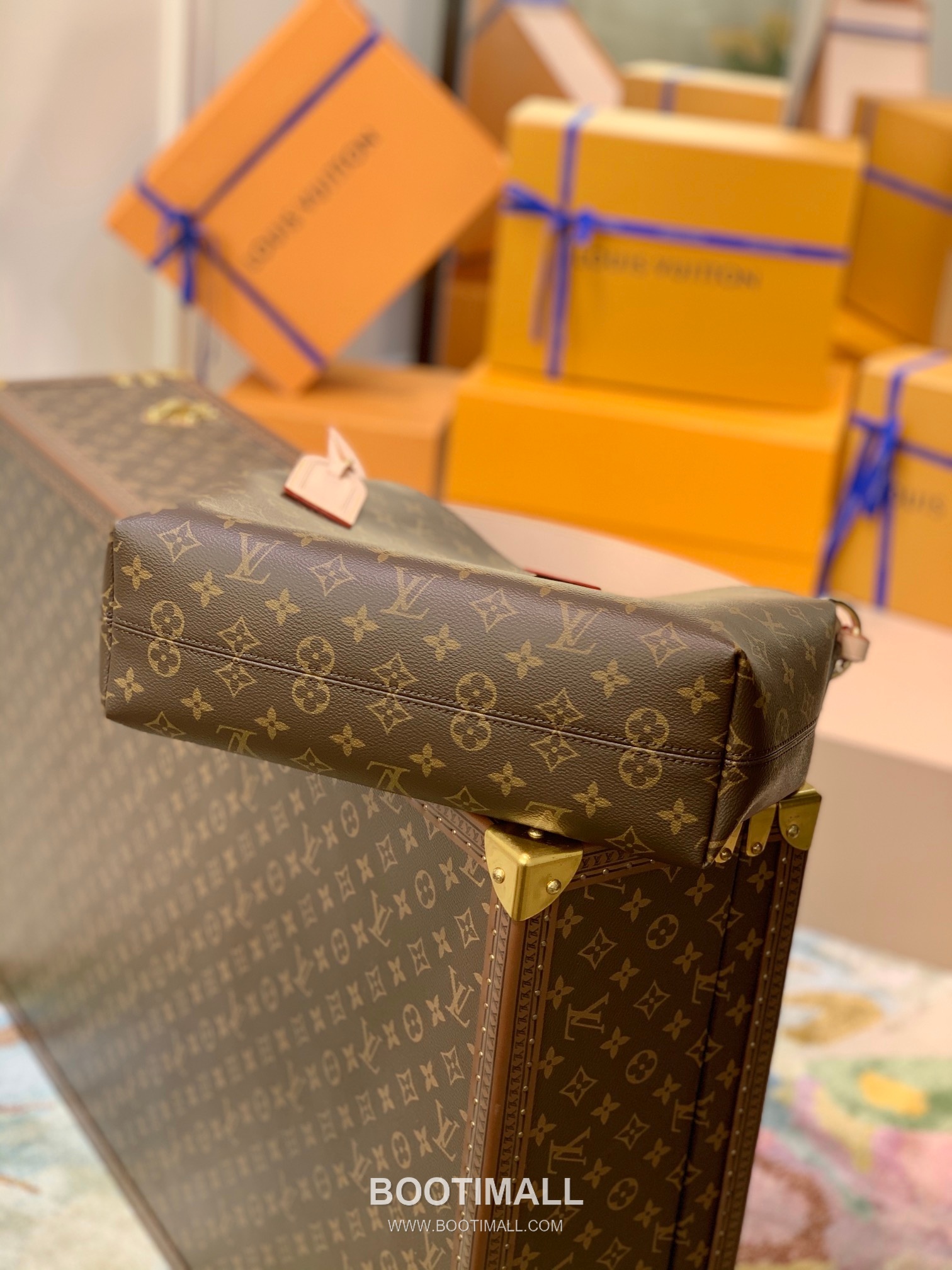 Louis Vuitton Graceful PM M43700 Monogram Canvas Shoulder Bag 루이비통 그레이스풀 PM 모노그램 캔버스 숄더백 35cm 4