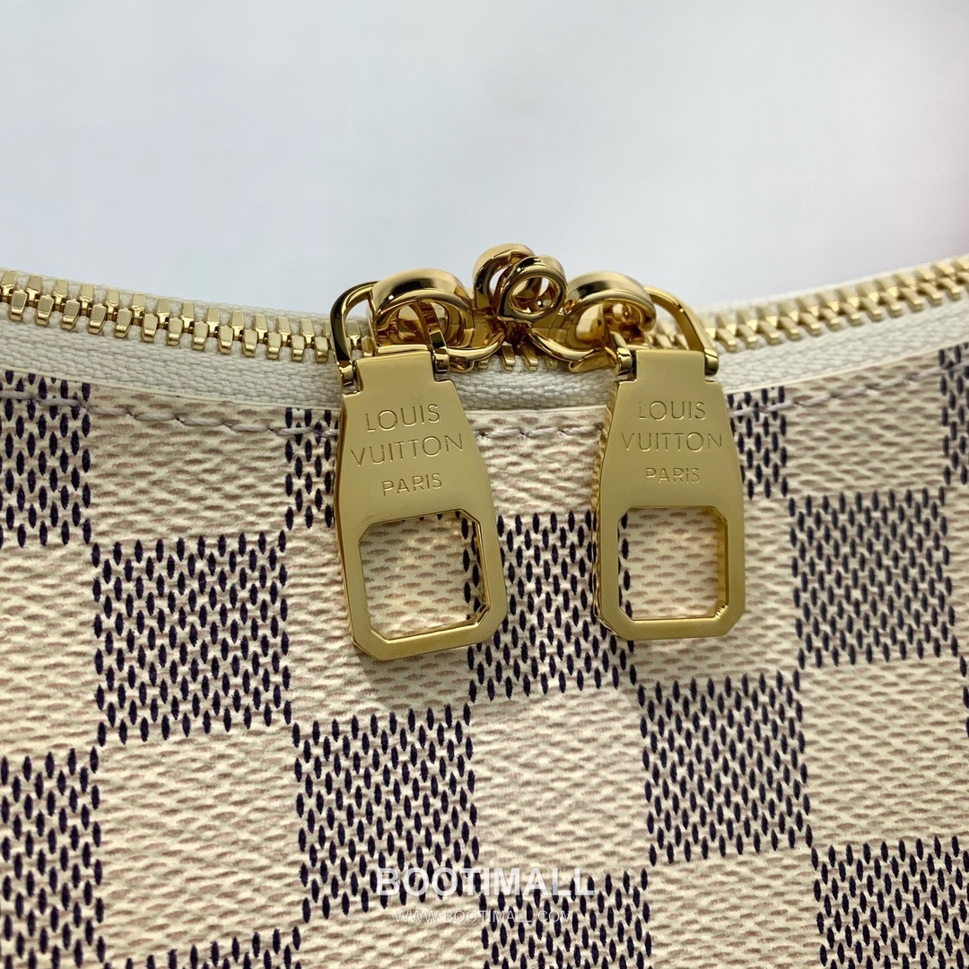 Louis Vuitton Slouchy PM M00116 Damier Azur Coated Canvas Shoulder Bag 루이비통 슬라우치 PM 다미에 아주르 코팅 캔버스 숄더백 33cm 7