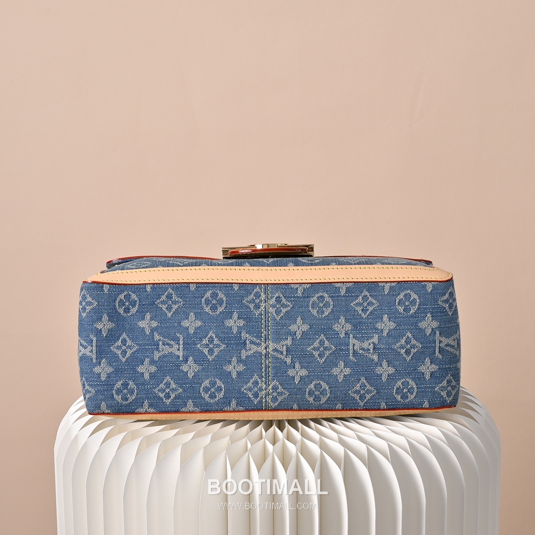 Louis Vuitton Dauphine Soft GM M13319 Monogram Denim Canvas Shoulder Bag 루이비통 도핀 소프트 GM 모노그램 데님 캔버스 숄더백 28cm 9