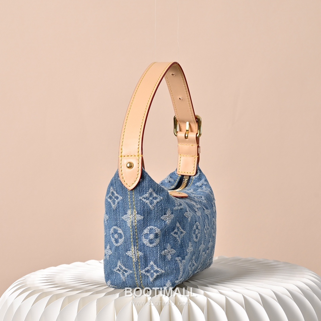 Louis Vuitton Hills Pochette M82949 Monogram Empreinte Denim Shoulder Bag 루이비통 힐스 포쉐트 모노그램 앙프렝뜨 데님 숄더백 20.5cm 2