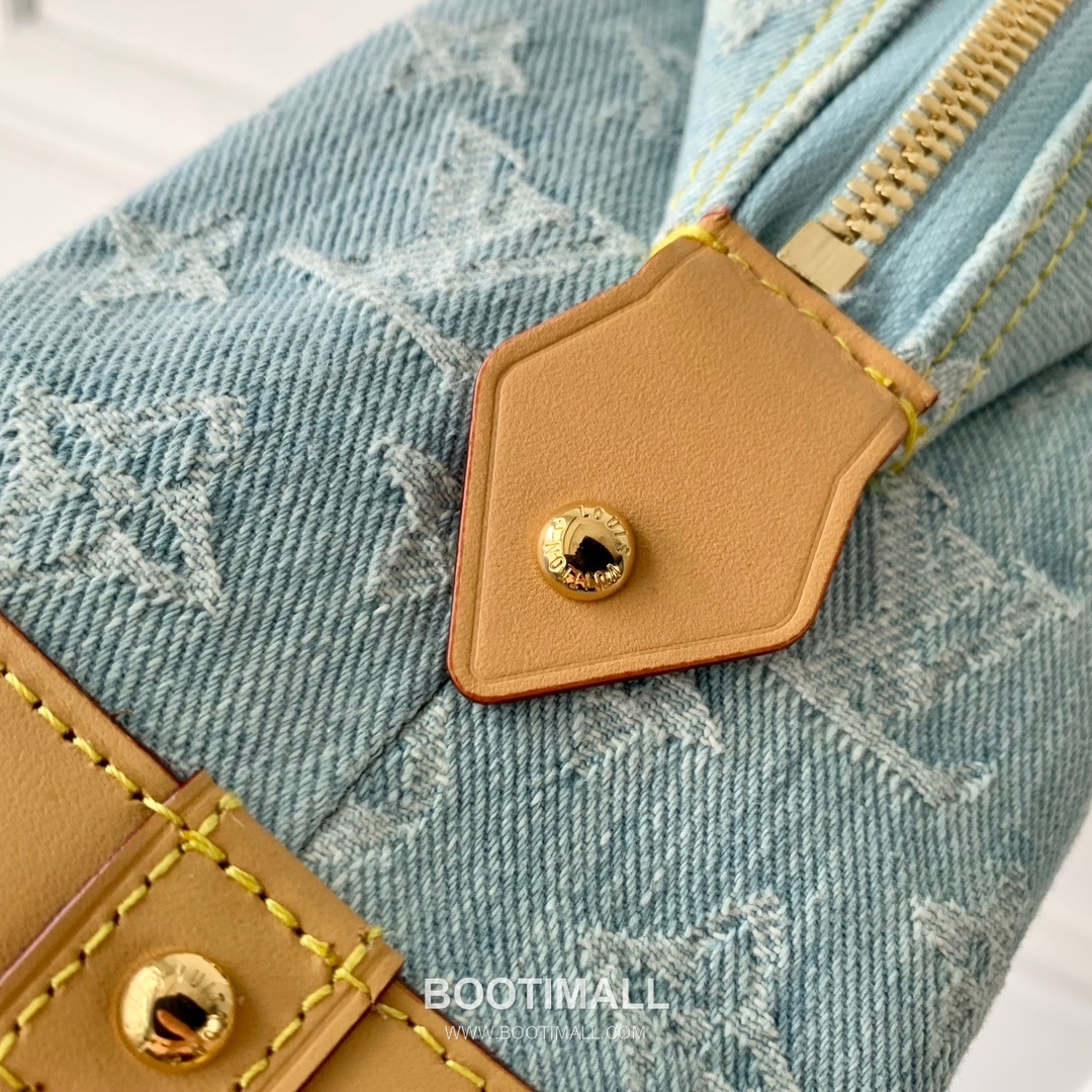 Louis Vuitton Pochette Cosmétique M24317 Monogram Denim Canvas Cosmetic Pouch 루이비통 포쉐트 코스메틱 모노그램 데님 캔버스 코스메틱 파우치 27cm 5