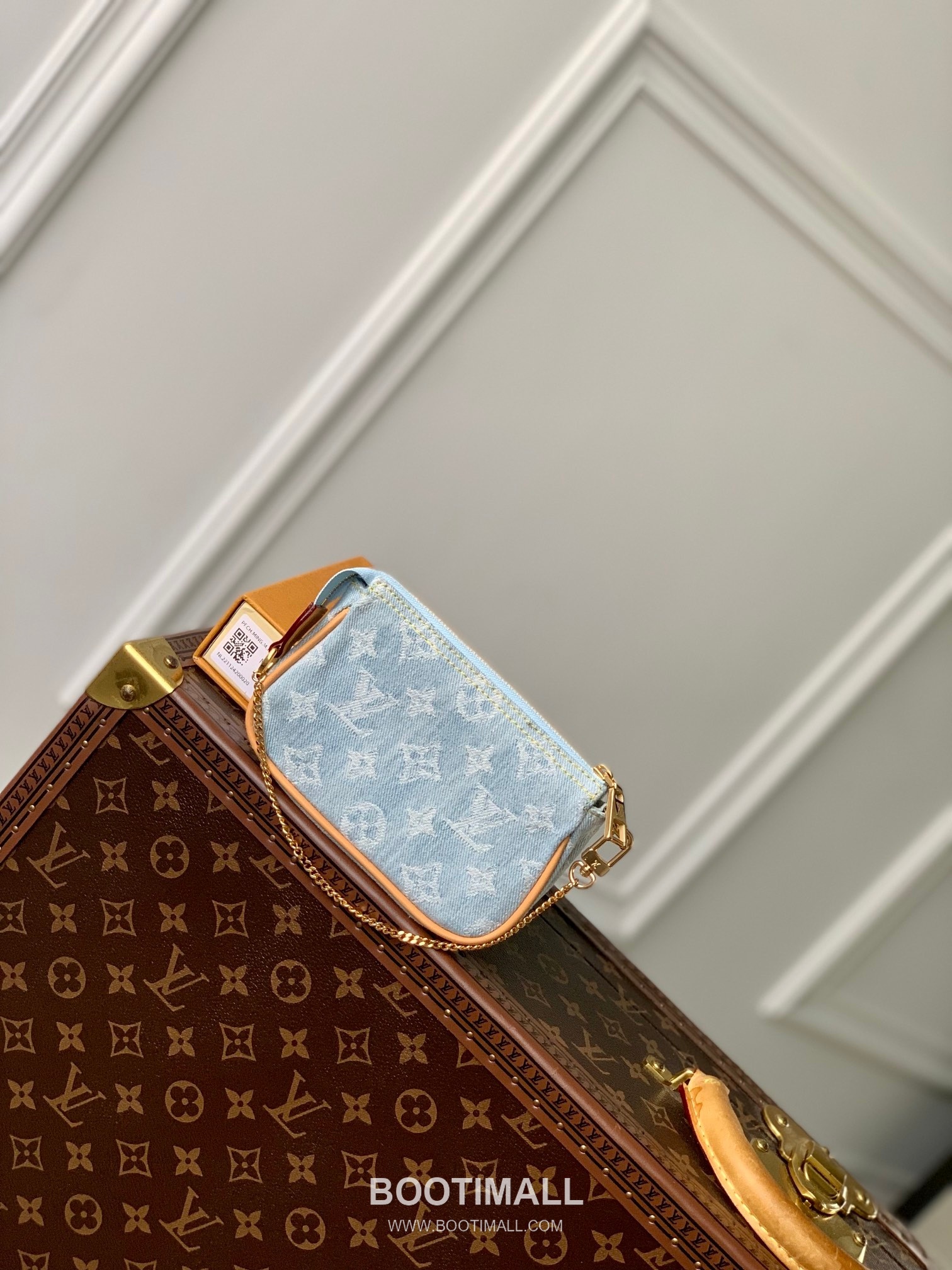 Louis Vuitton Mini Pochette Accessoires M82960 Monogram Denim Canvas Clutch Bag 루이비통 미니 포쉐트 액세수아르 모노그램 데님 캔버스 클러치백 15.5cm 1