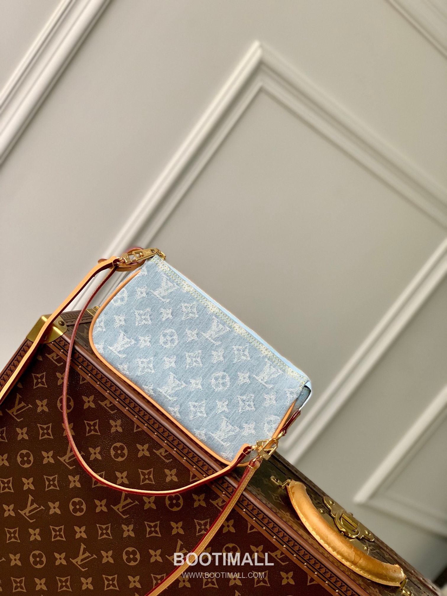 Louis Vuitton Pochette Accessoires M82962 Monogram Denim Canvas Shoulder Bag 루이비통 포쉐트 액세수아르 모노그램 데님 캔버스 숄더백 22.5cm 3