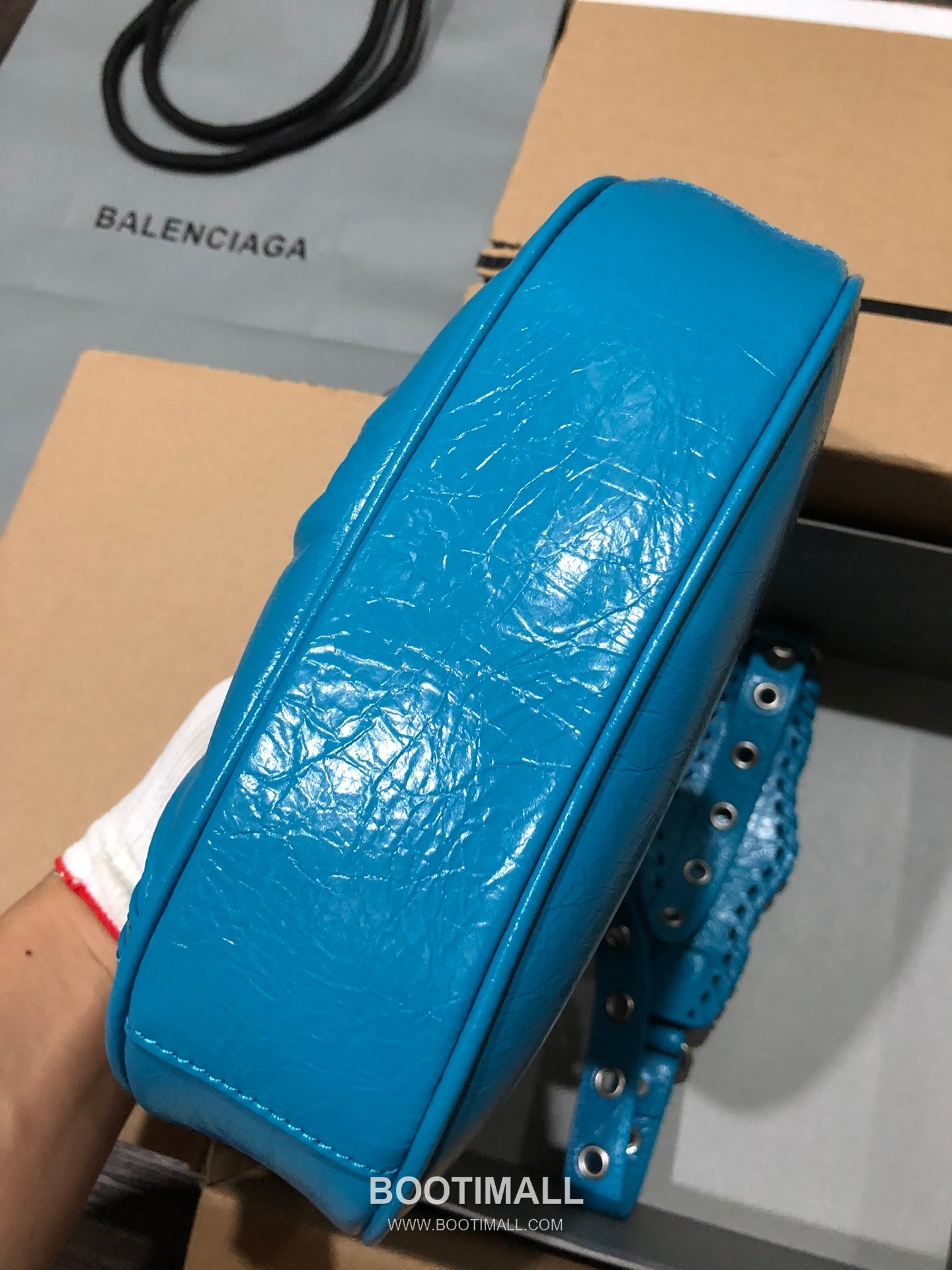 Balenciaga Le Cagole Small Hobo Bag Leather Shoulder & Crossbody Bag 발렌시아가 르 카골 스몰 호보백 레더 숄더 크로스백 26cm 4
