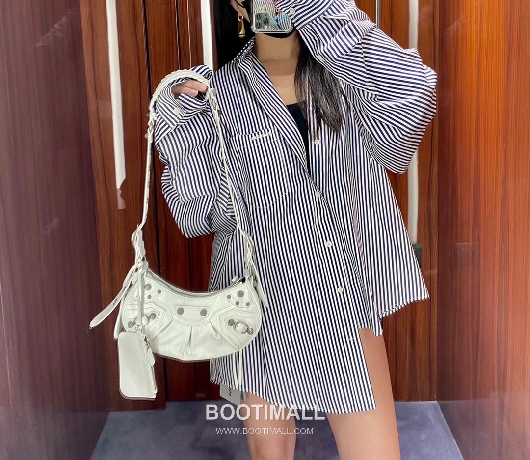 Balenciaga Le Cagole Small Hobo Bag Leather Shoulder & Crossbody Bag 발렌시아가 르 카골 스몰 호보백 레더 숄더 크로스백 26cm 2