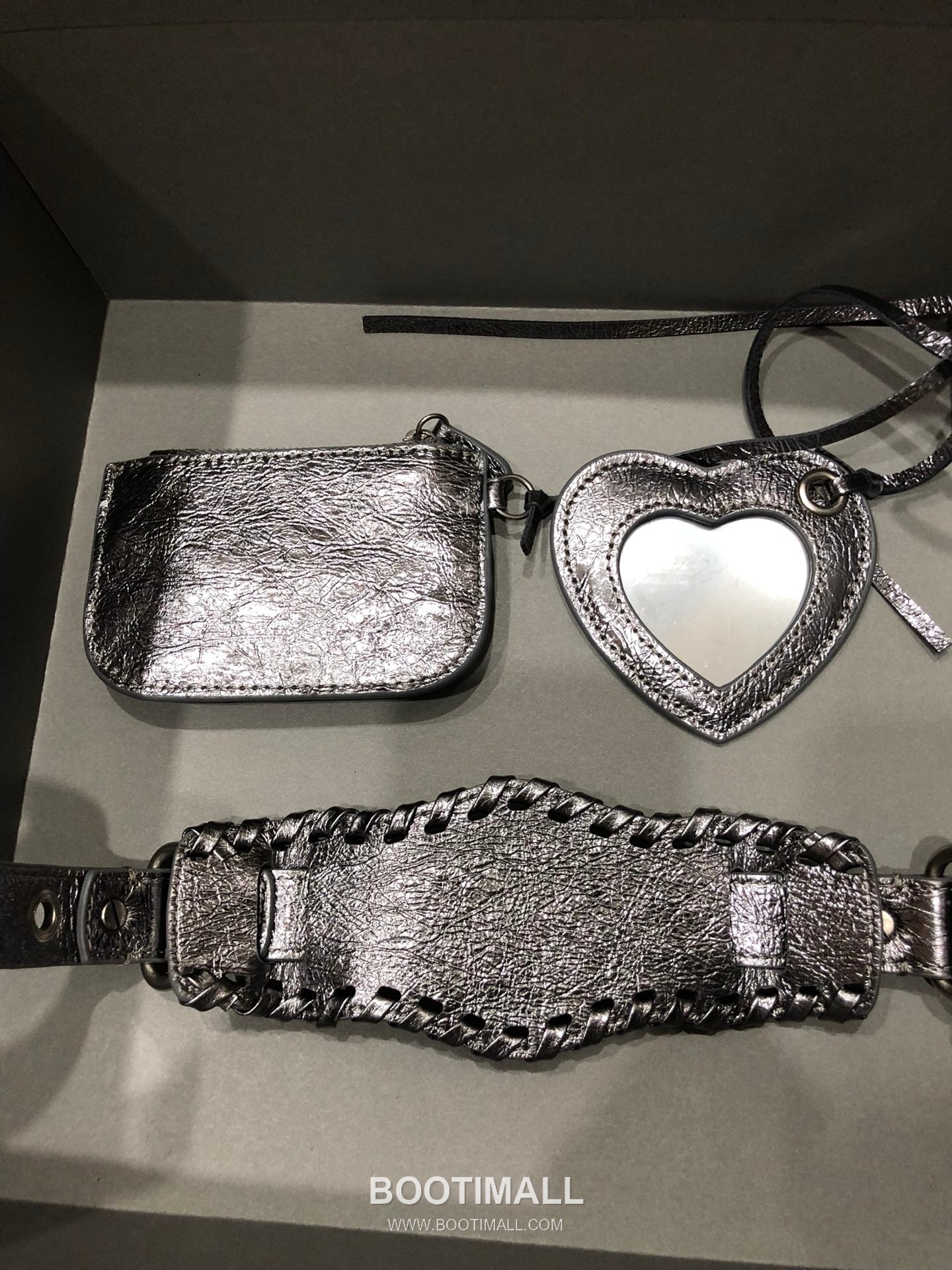 Balenciaga Le Cagole Large Hobo Bag Leather Shoulder & Crossbody Bag 발렌시아가 르 카골 라지 호보백 레더 숄더 크로스백 33cm 9