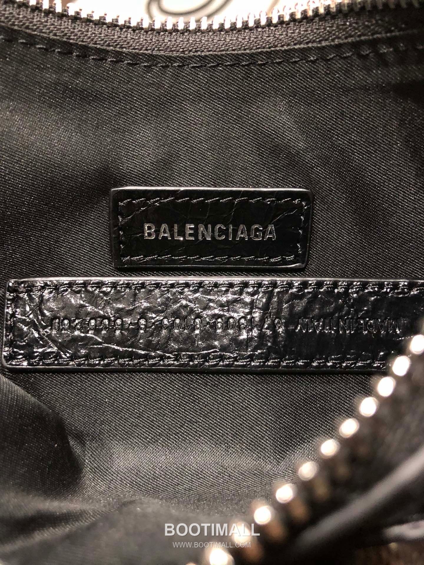 Balenciaga Le Cagole Small Hobo Bag Leather Shoulder & Crossbody Bag 발렌시아가 르 카골 스몰 호보백 레더 숄더 크로스백 26cm 7