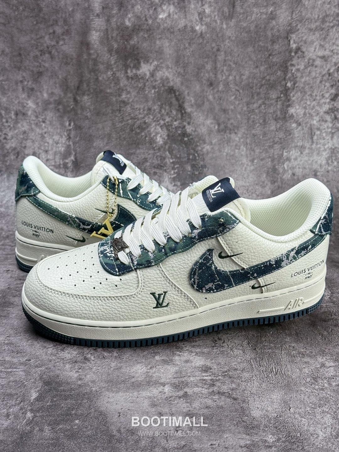 Nike Air Force 1 Low Leather Sneakers 나이키 에어포스 1 로우 레더 스니커즈

--- 1