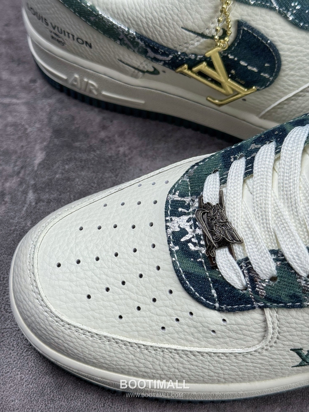 Nike Air Force 1 Low Leather Sneakers 나이키 에어포스 1 로우 레더 스니커즈

--- 8