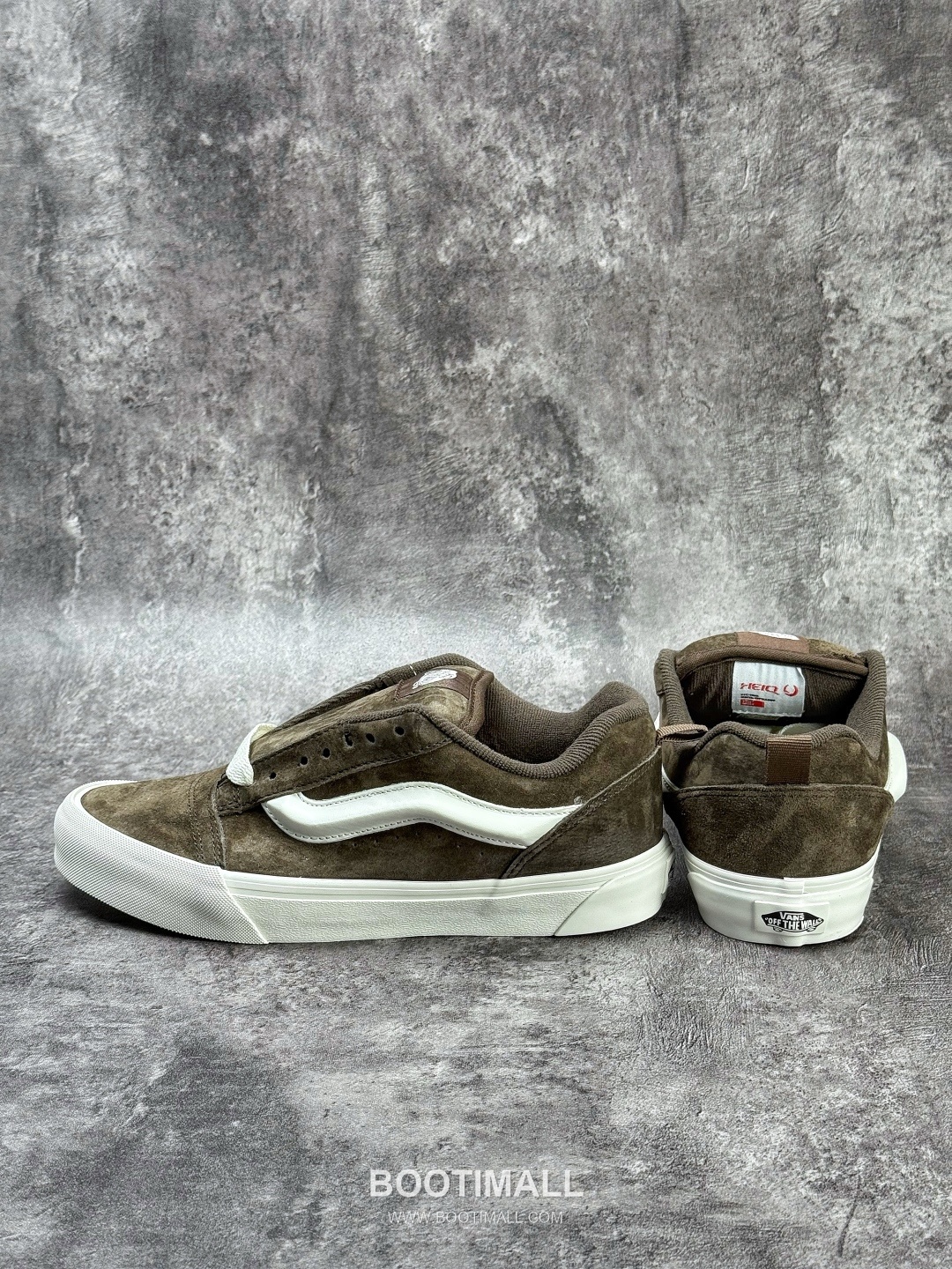 Vans Knu Skool Suede Low Sneakers 반스 뉴스쿨 스웨이드 로우 스니커즈

--- 6