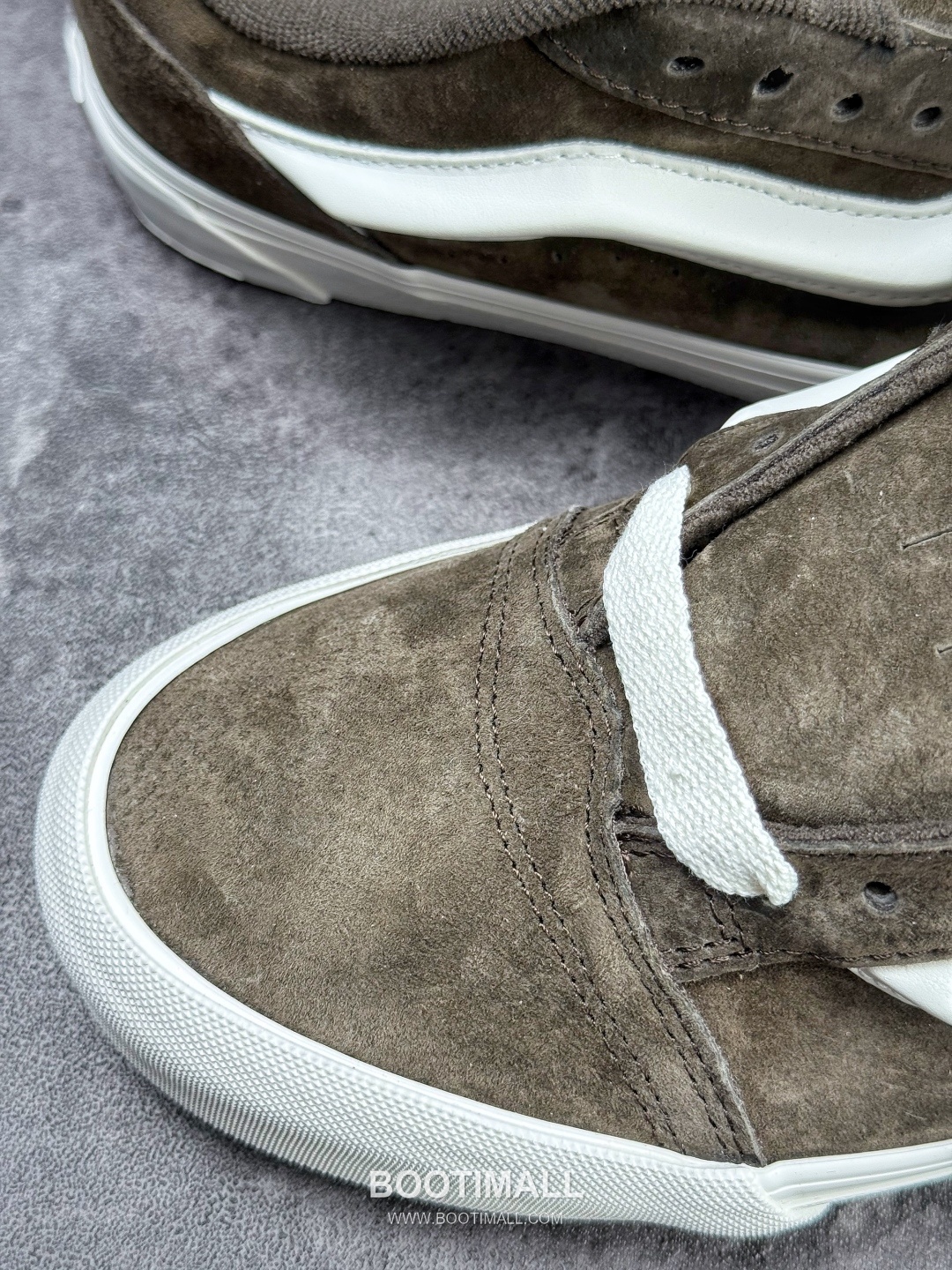 Vans Knu Skool Suede Low Sneakers 반스 뉴스쿨 스웨이드 로우 스니커즈

--- 8