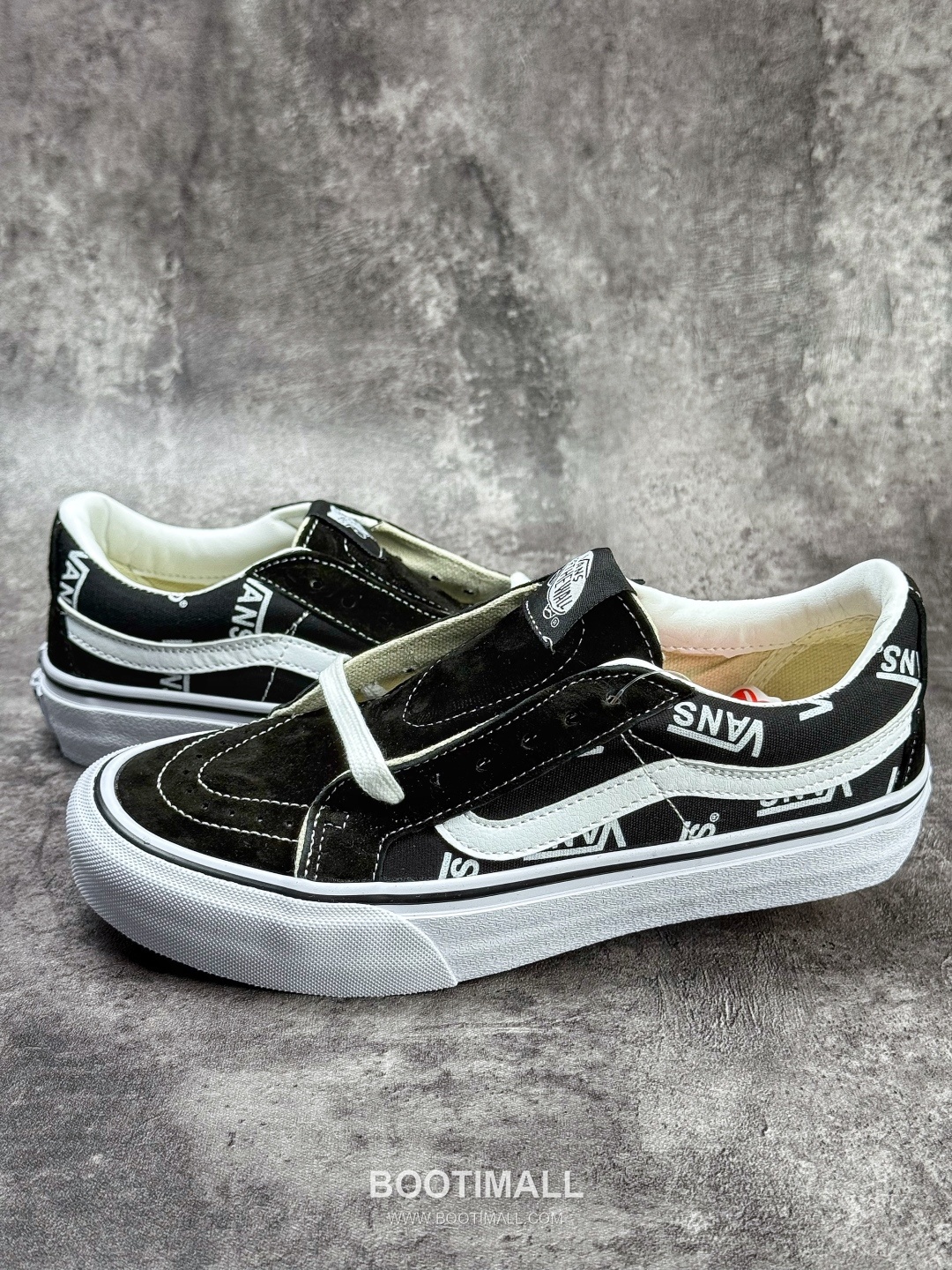 Vans Sk8-Low Canvas Low Sneakers 반스 스케이트-로우 캔버스 로우 스니커즈

--- 1
