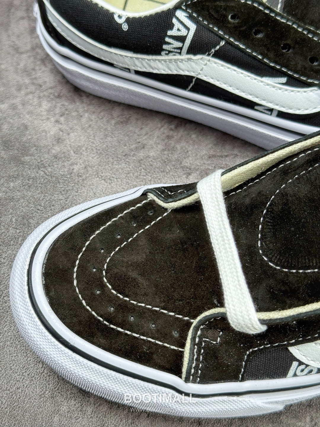 Vans Sk8-Low Canvas Low Sneakers 반스 스케이트-로우 캔버스 로우 스니커즈

--- 8