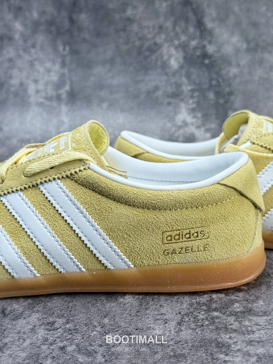 Adidas Originals Gazelle Suede Low Sneakers 아디다스 오리지널 가젤 스웨이드 로우 스니커즈

--- 9