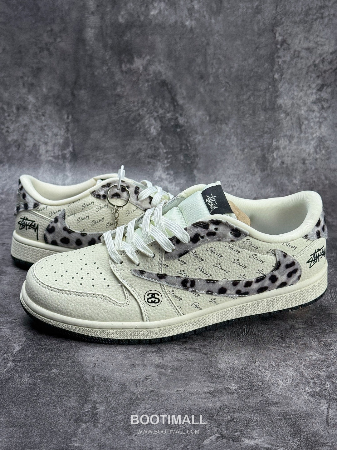 Nike Air Jordan 1 Low OG Leather Low Sneakers 나이키 에어 조던 1 로우 OG 레더 로우 스니커즈

--- 1