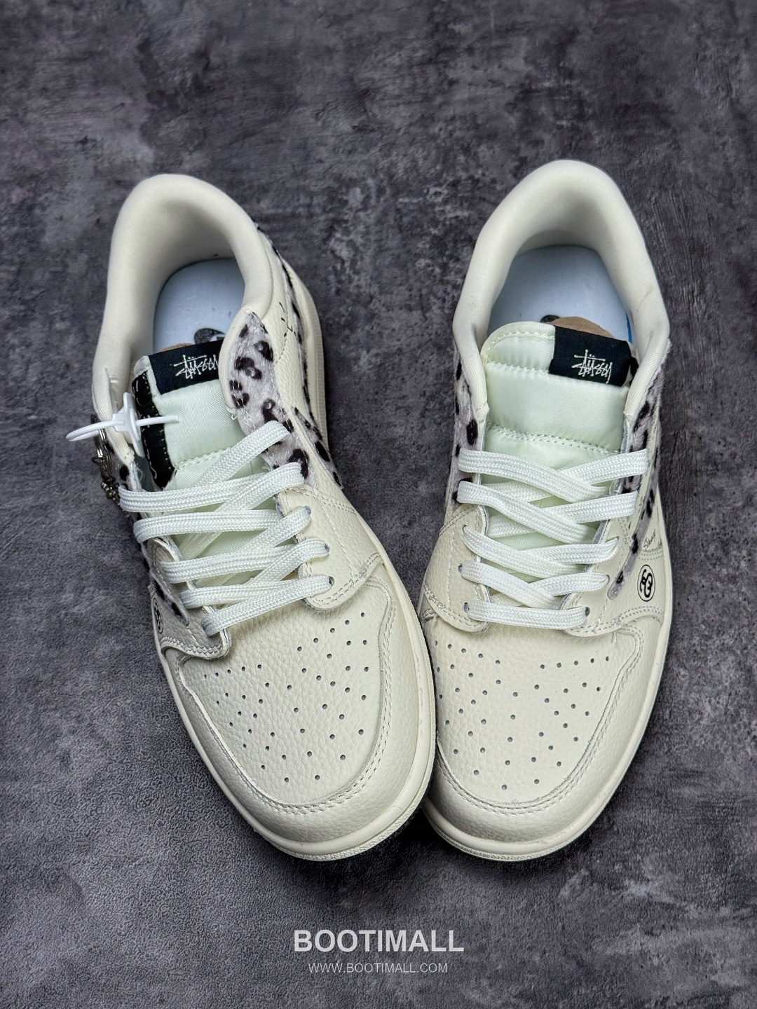 Nike Air Jordan 1 Low OG Leather Low Sneakers 나이키 에어 조던 1 로우 OG 레더 로우 스니커즈

--- 2