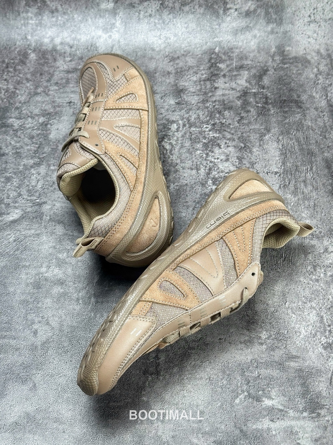 Ecco Biom Lite W Mesh Leather Low Sneakers 에코 바이옴 라이트 W 메쉬 레더 로우 스니커즈

--- 3