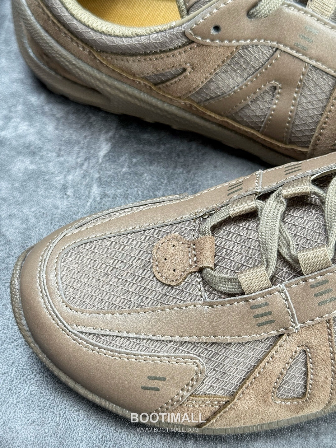 Ecco Biom Lite W Mesh Leather Low Sneakers 에코 바이옴 라이트 W 메쉬 레더 로우 스니커즈

--- 8