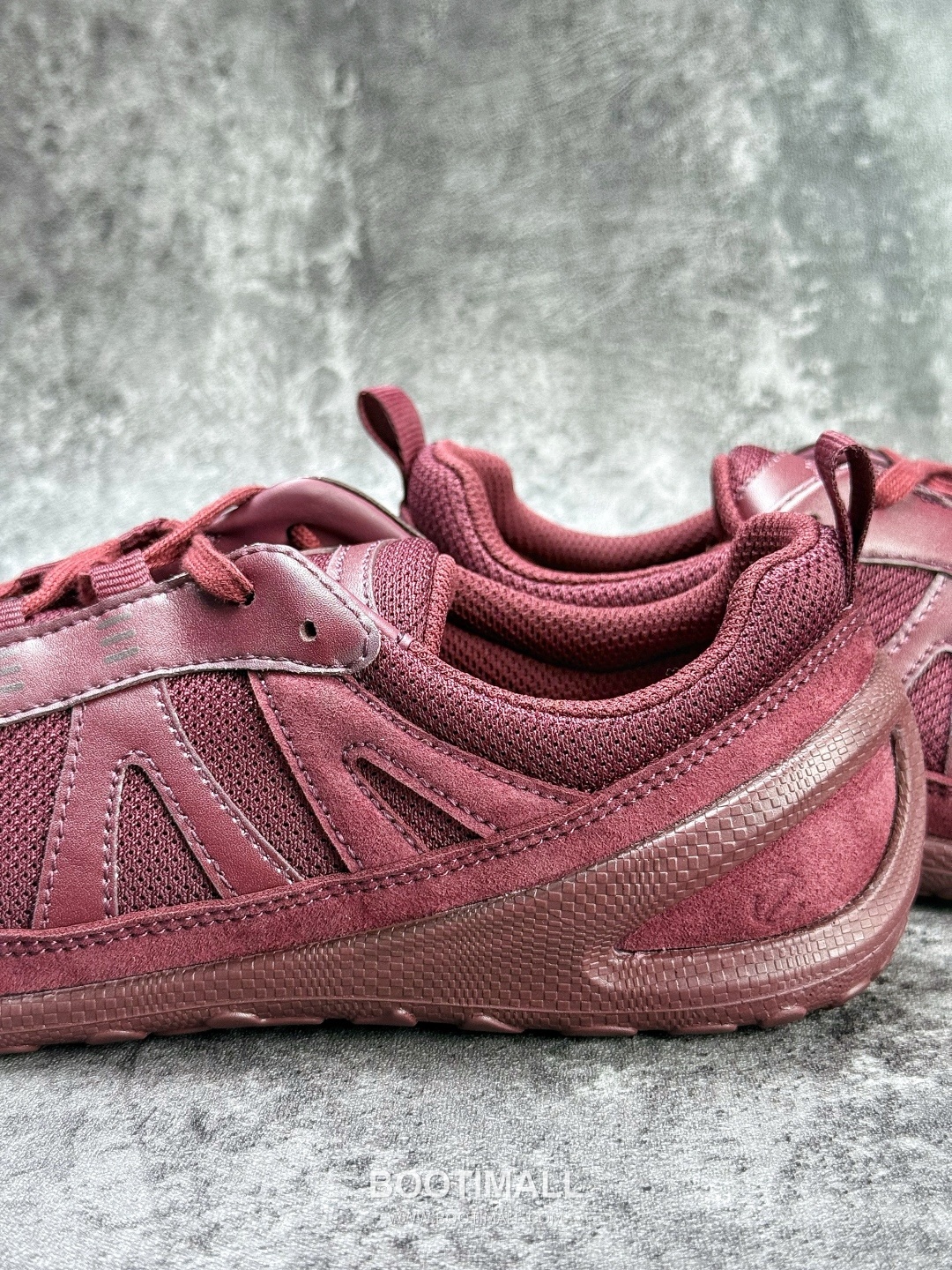 Ecco Biom Lite W Mesh Leather Low Sneakers 에코 바이옴 라이트 W 메쉬 레더 로우 스니커즈

--- 9
