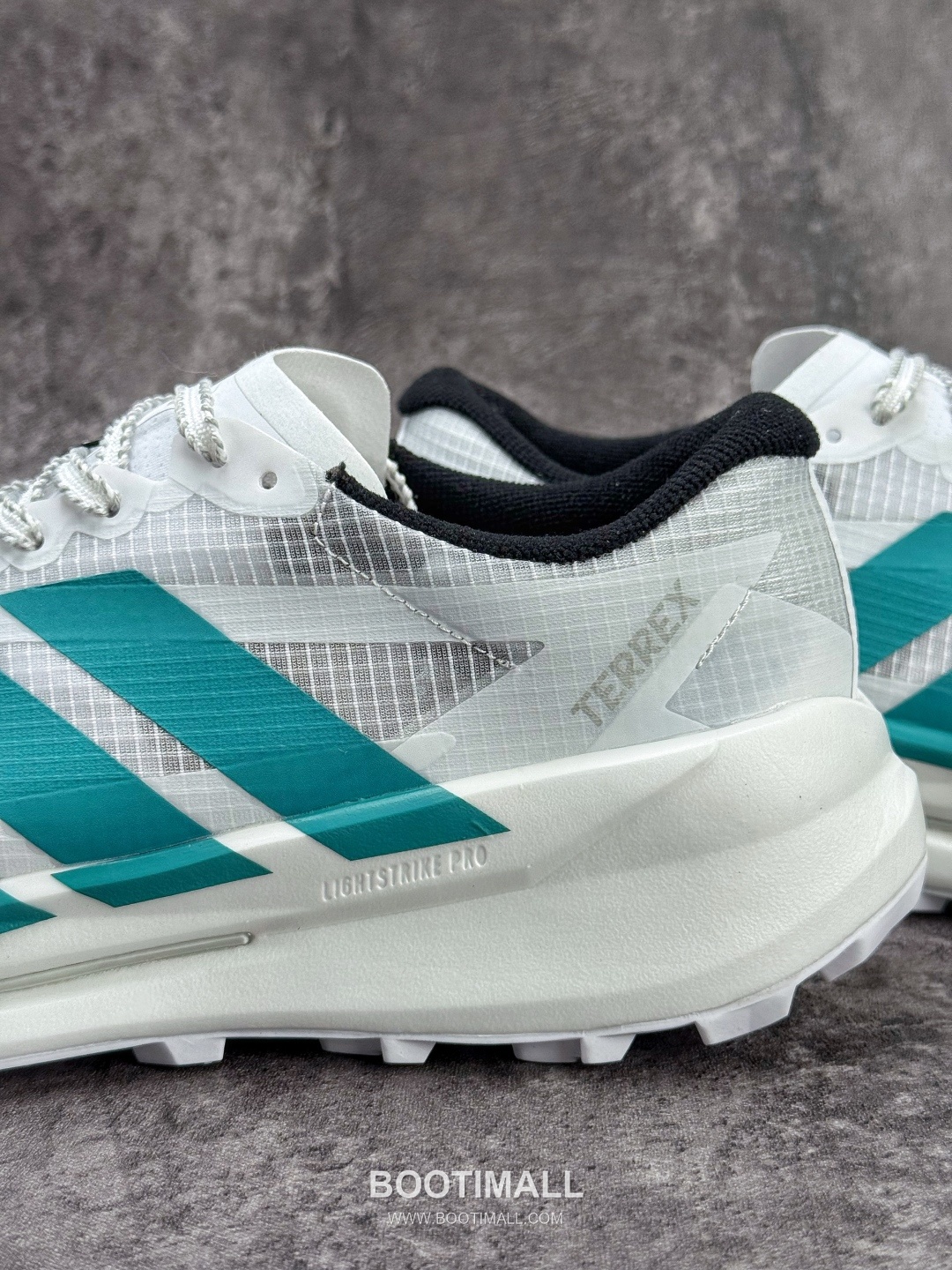 Adidas Terrex Agravic TT Mesh Low Trail Running Shoes 아디다스 테렉스 아그라빅 TT 메쉬 로우 트레일 러닝화

--- 9