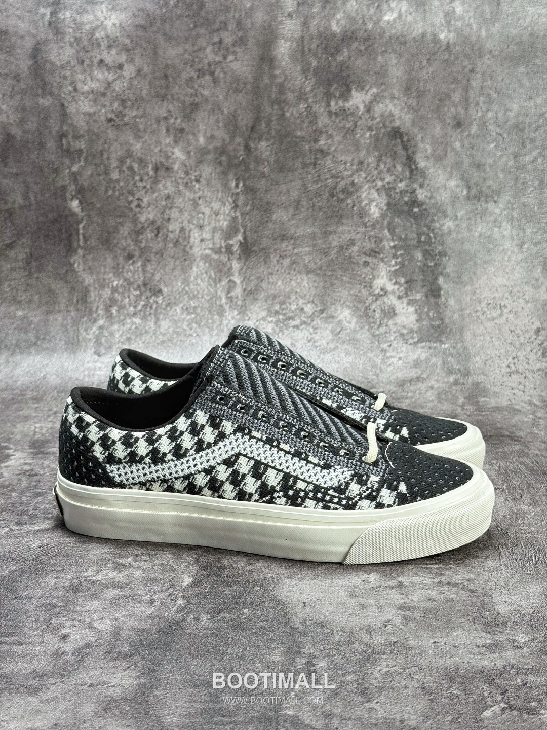 Vans OTW Old Skool 36 Knit Mesh Low Sneakers 반스 OTW 올드스쿨 36 니트 메쉬 로우 스니커즈

--- 5