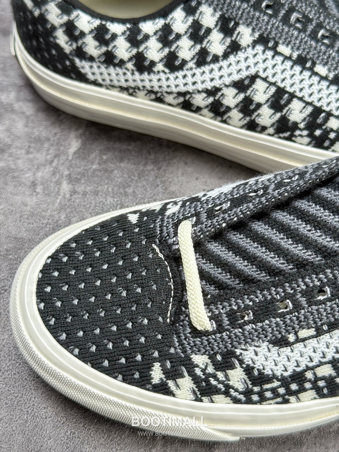 Vans OTW Old Skool 36 Knit Mesh Low Sneakers 반스 OTW 올드스쿨 36 니트 메쉬 로우 스니커즈

--- 8