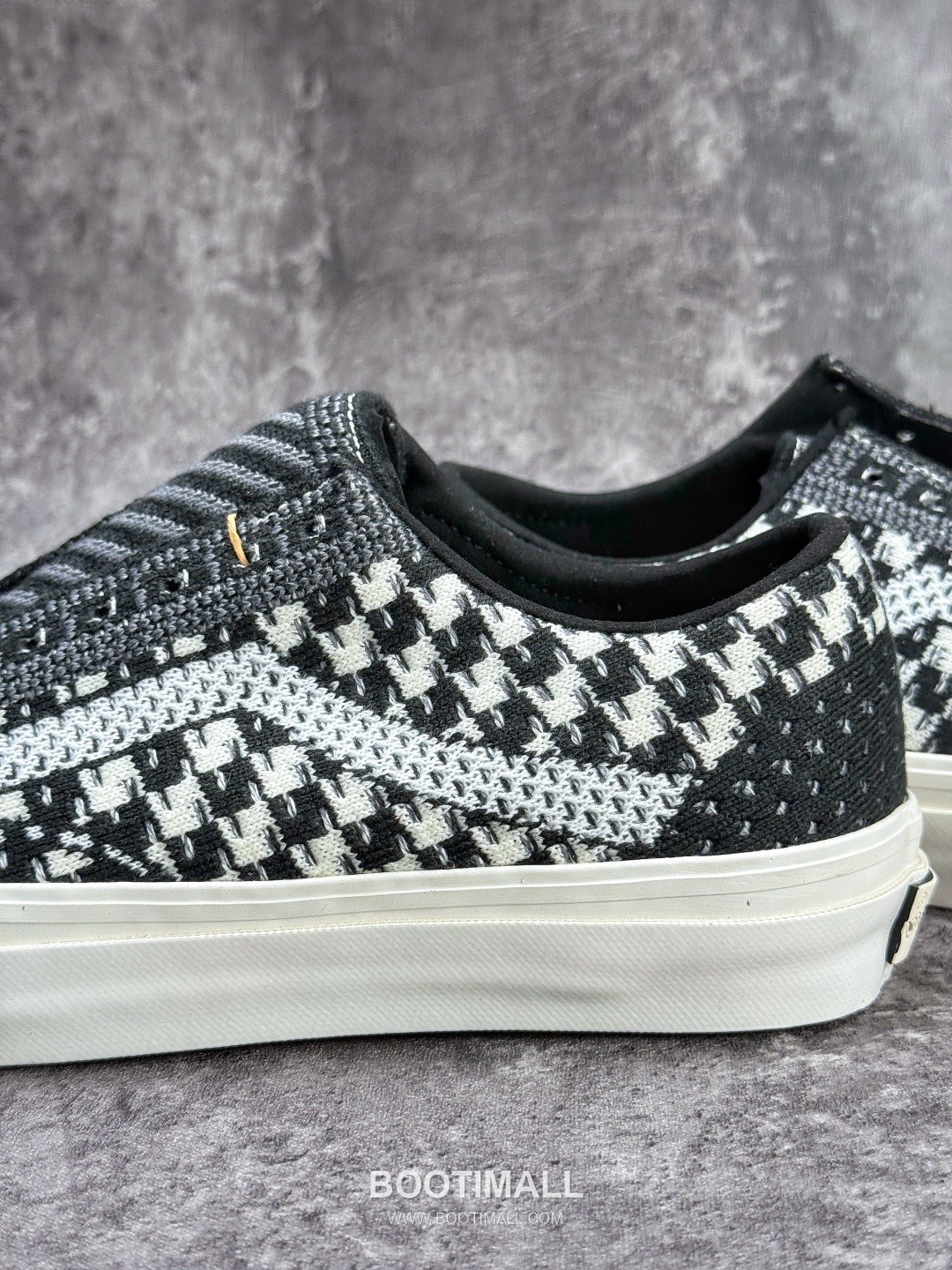 Vans OTW Old Skool 36 Knit Mesh Low Sneakers 반스 OTW 올드스쿨 36 니트 메쉬 로우 스니커즈

--- 9
