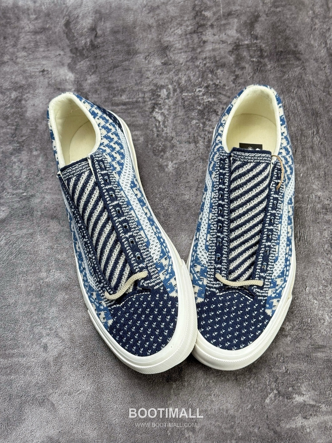 Vans OTW Old Skool 36 Knit Mesh Low Sneakers 반스 OTW 올드스쿨 36 니트 메쉬 로우 스니커즈

--- 2