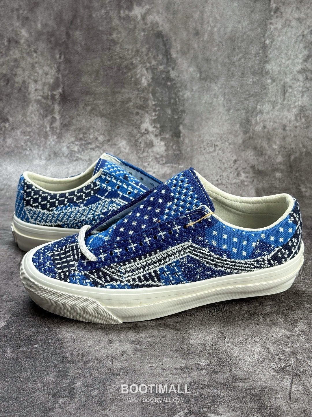 Vans OTW Old Skool 36 Knit Mesh Low Sneakers 반스 OTW 올드스쿨 36 니트 메쉬 로우 스니커즈

--- 1
