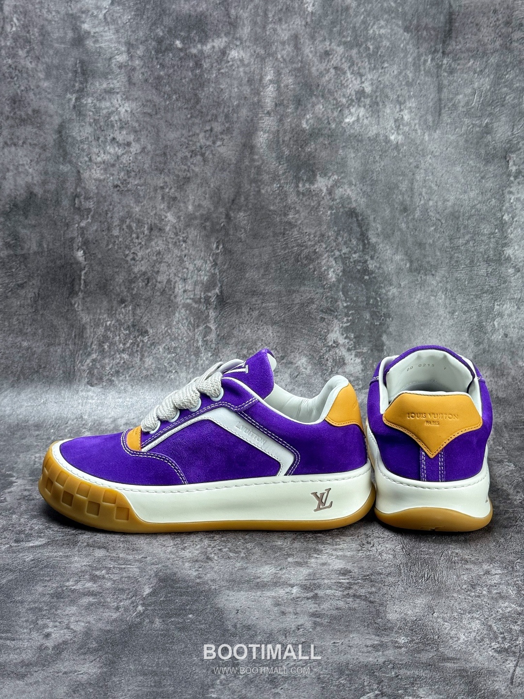 Louis Vuitton Tilted Monogram Denim Low Sneakers 루이비통 틸티드 모노그램 데님 로우 스니커즈

--- 6