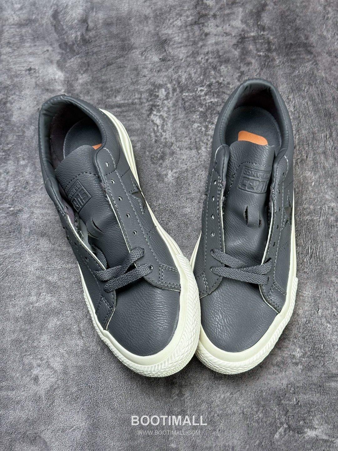 Converse One Star Pro Leather Low Sneakers 컨버스 원스타 프로 레더 로우 스니커즈

--- 2