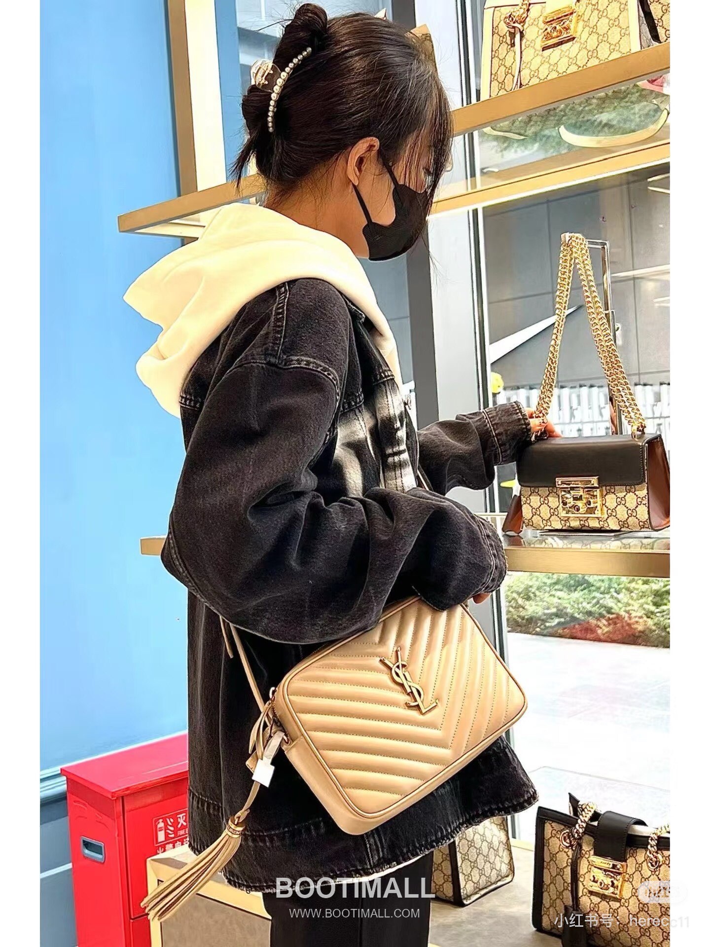 Saint Laurent Lou Camera Bag Calfskin Leather Shoulder Bag 생로랑 루 카메라백 카프스킨 가죽 숄더백 23cm 4