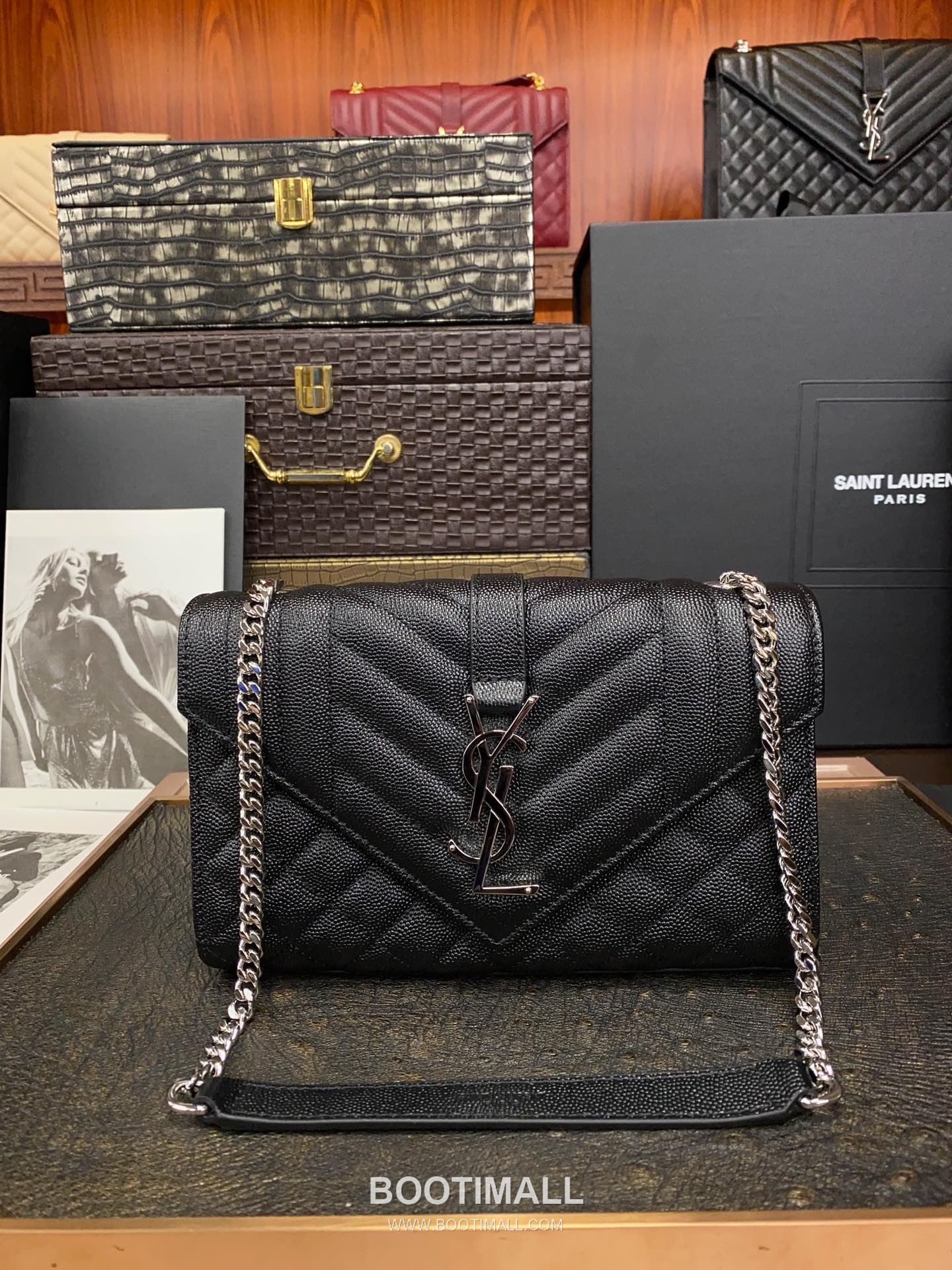 Saint Laurent Envelope Small 526286 Grained Calfskin Quilted Chain Bag 생로랑 엔벨로프 스몰 그레인 카프스킨 퀼팅 체인백 21cm 1